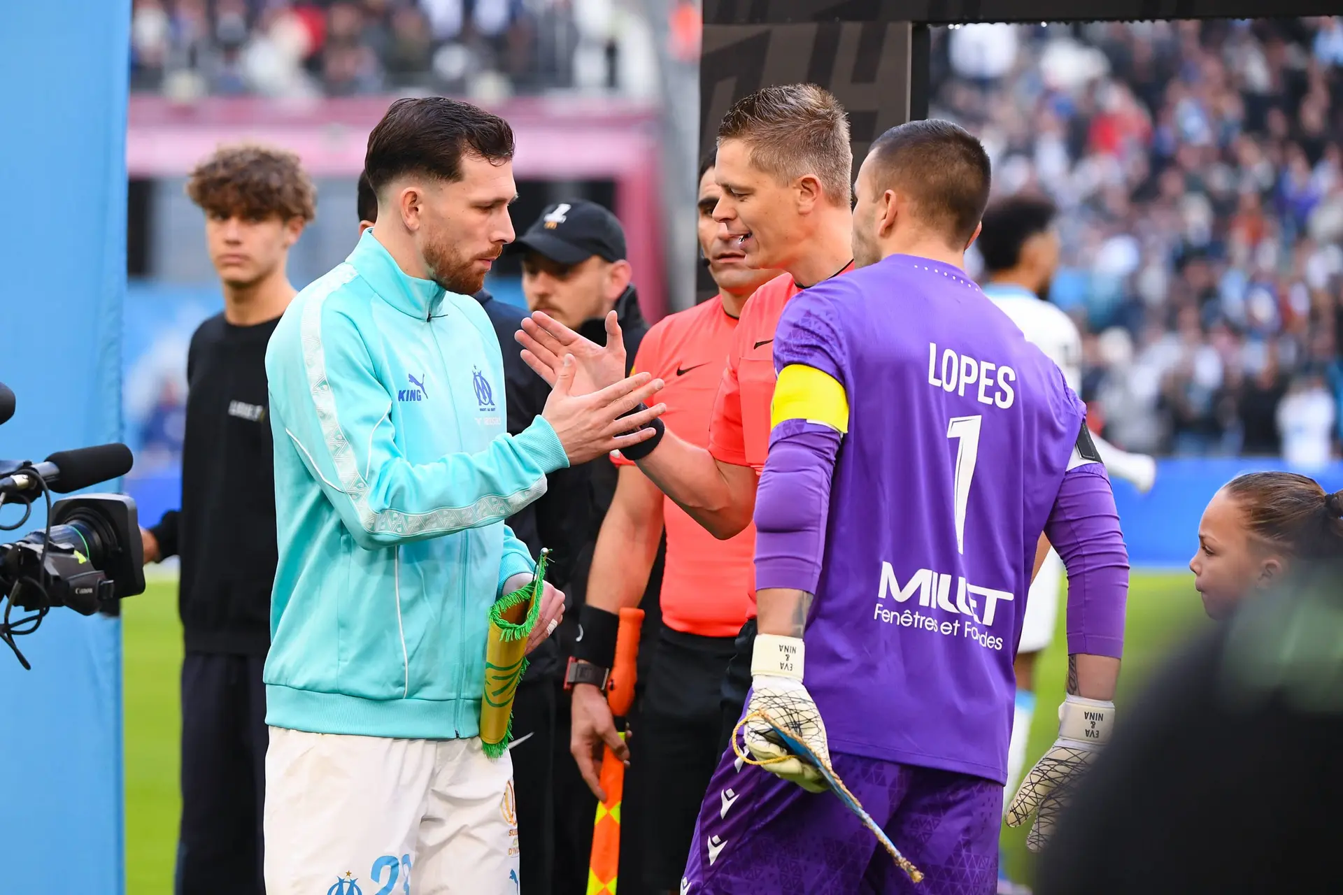 OM : L'Equipe critique « l’arbitrage très gentil » pour Marseille