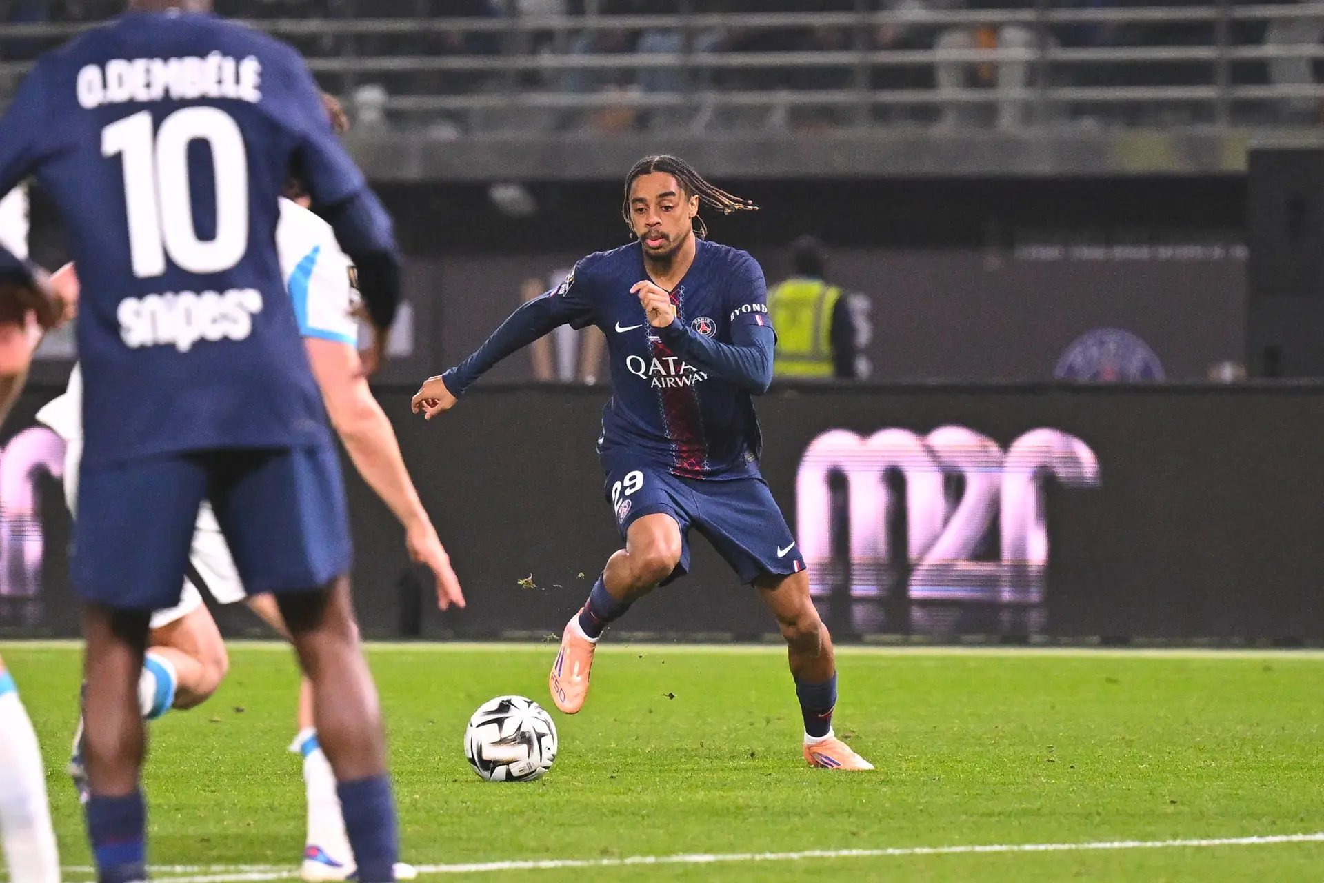Le PSG met Barcola dans de sales draps