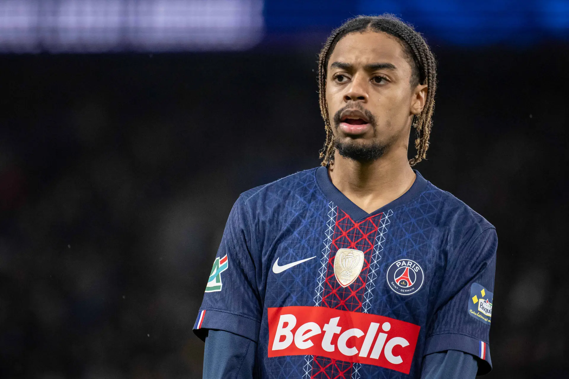 Barcola lâche le PSG, Liverpool offre 100 millions