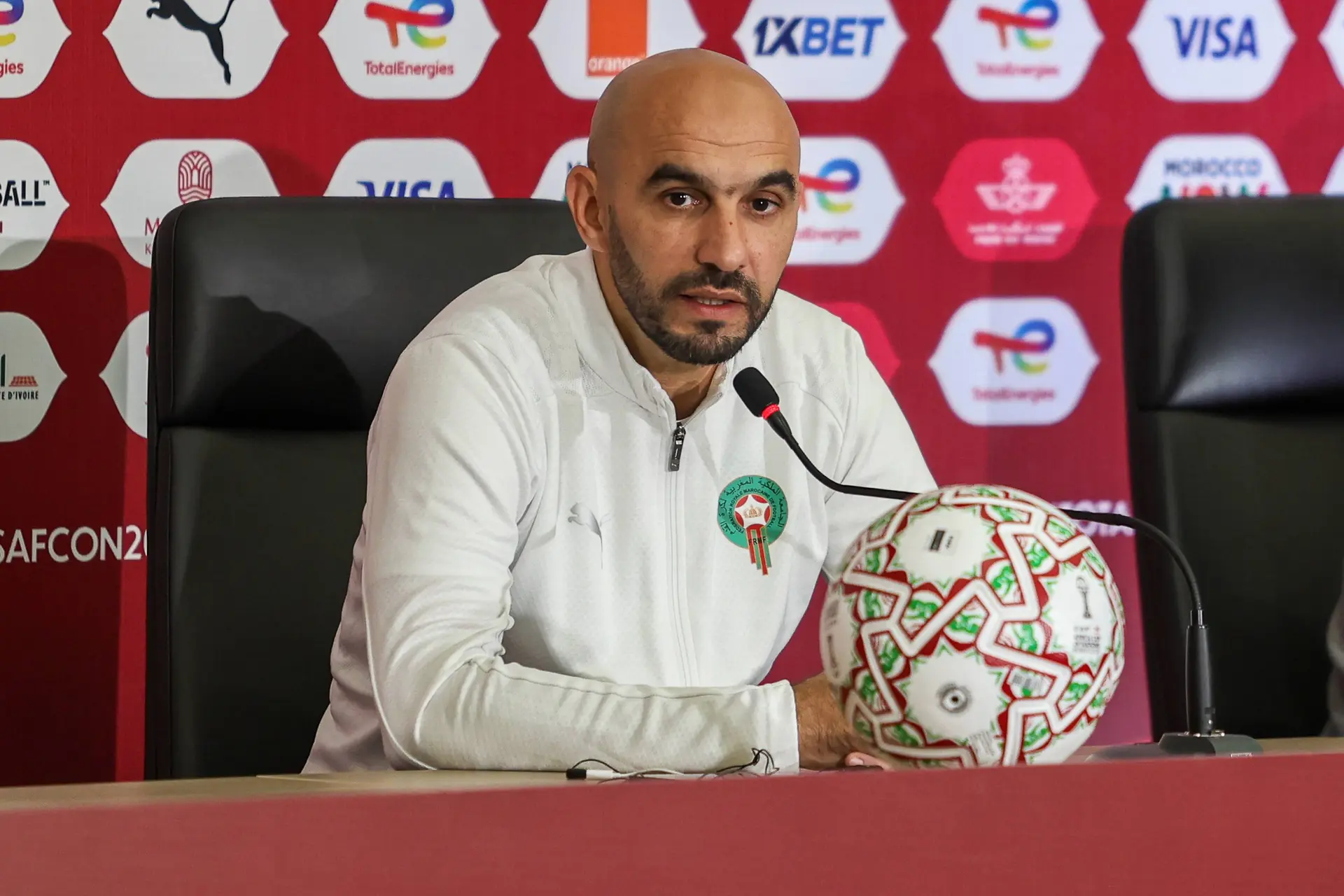 OM : Regragui pour remplacer De Zerbi ?