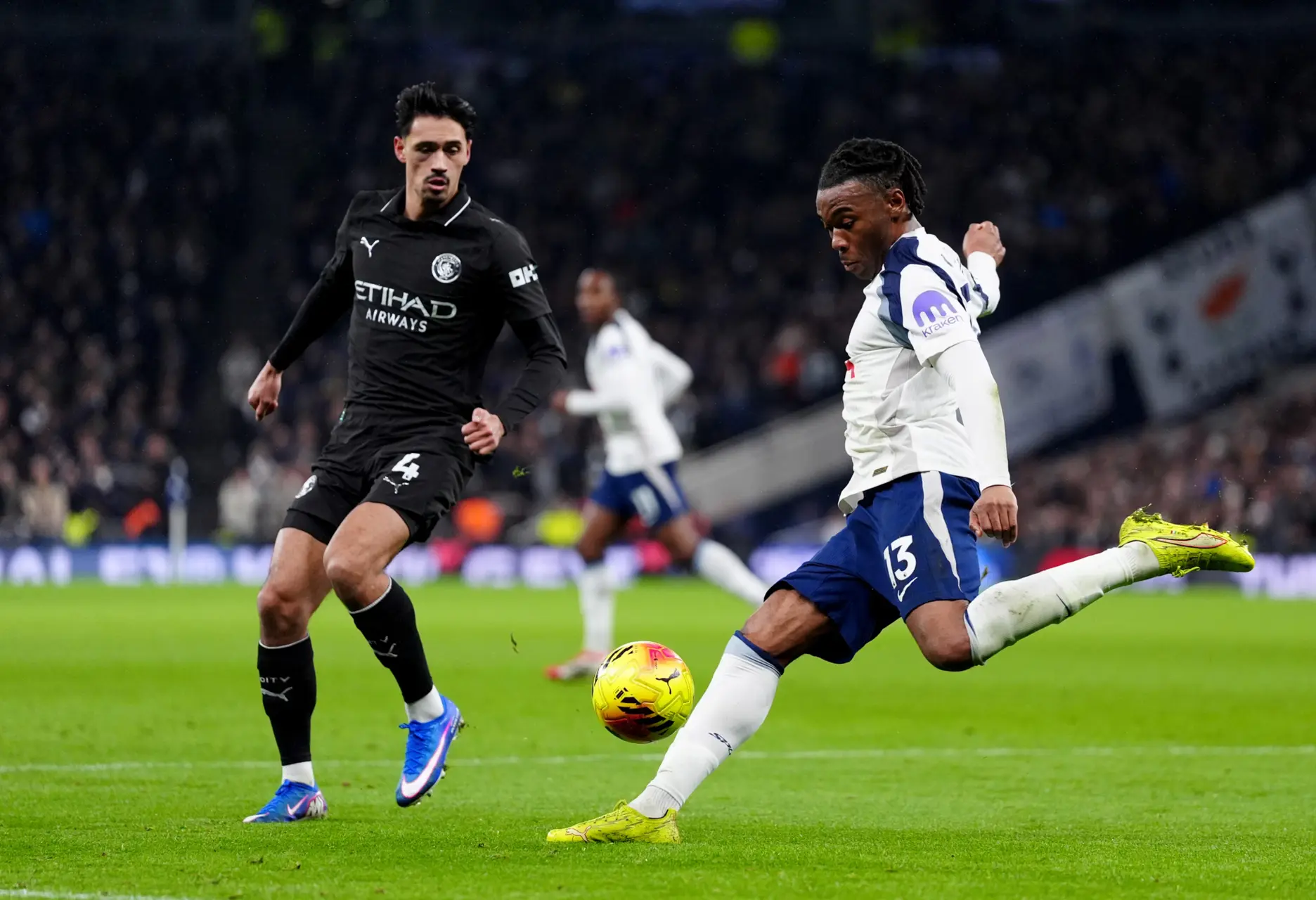 PL : City bute sur Tottenham et laisse Arsenal s'envoler