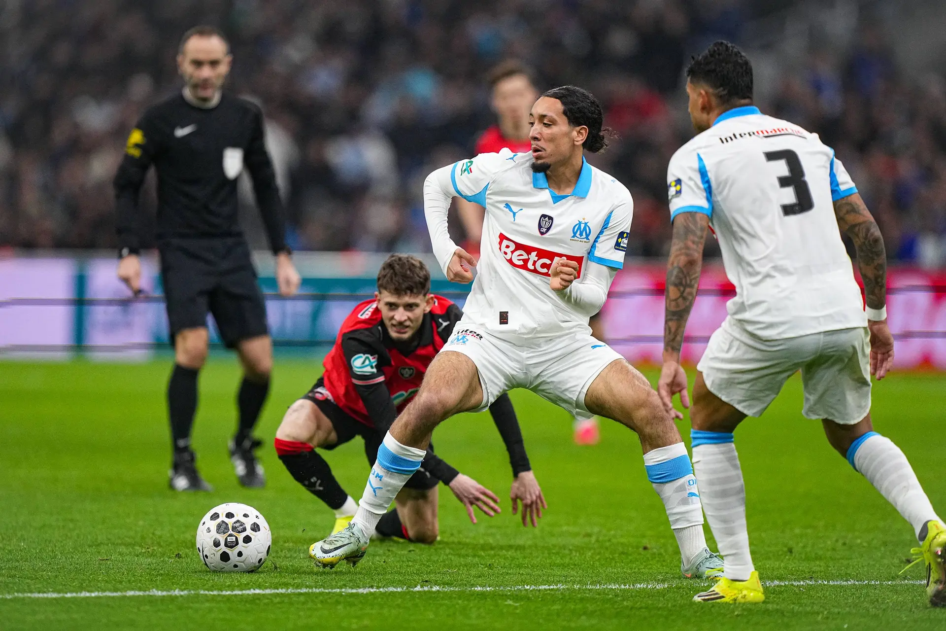 OM : Une surprise dans la première compo d'Abardonado