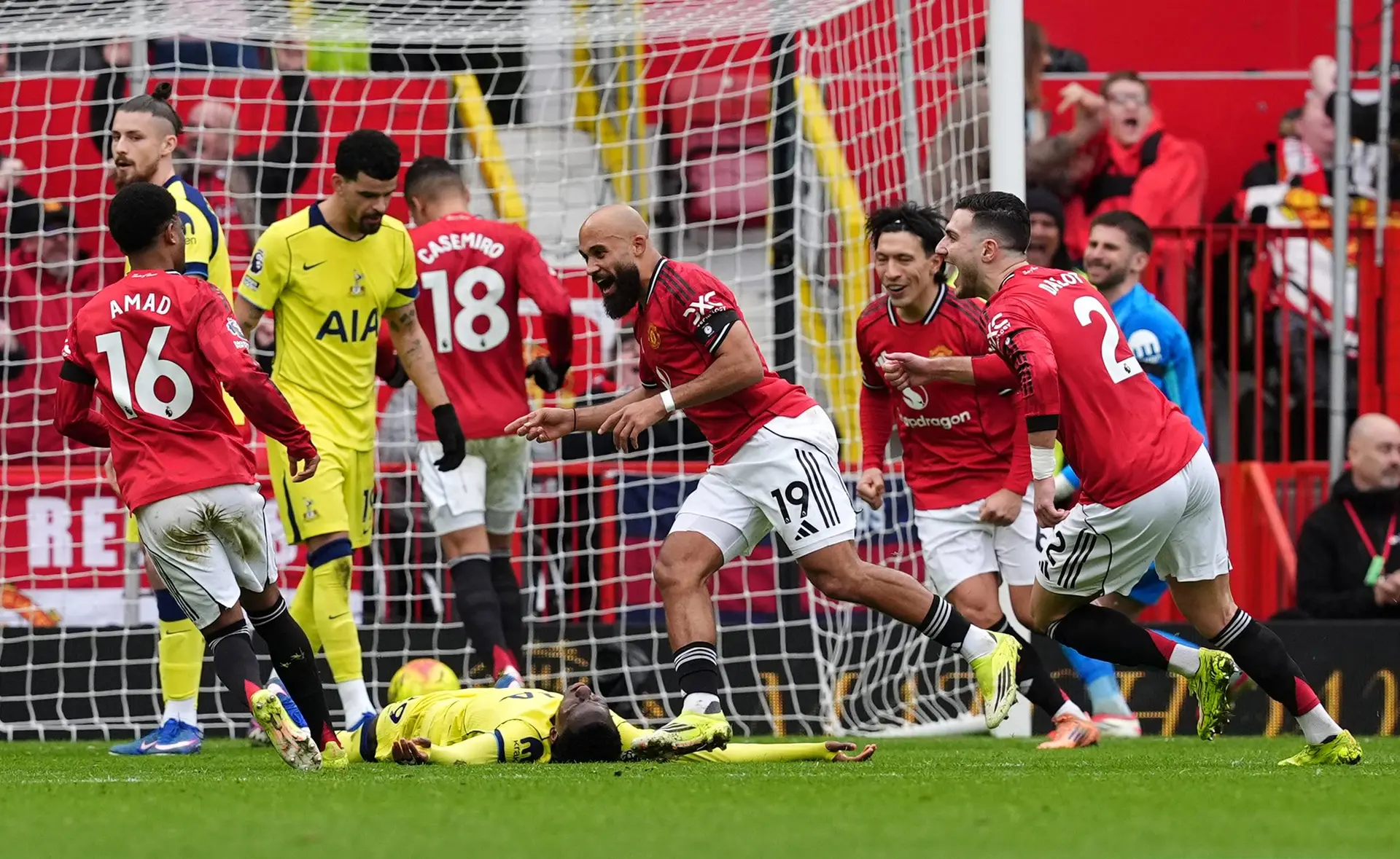 Ang : Man Utd enchaîne les victoires et enfonce Tottenham