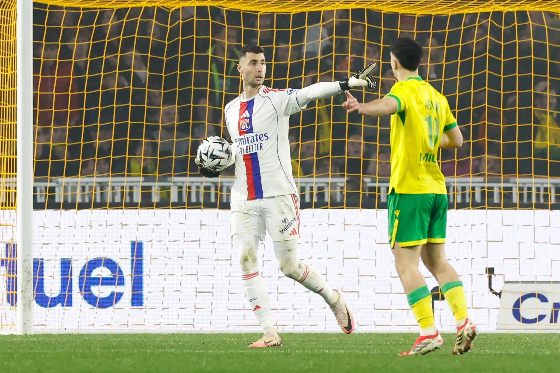 OL : Ce gardien à 4 ME fait mieux que Chevalier