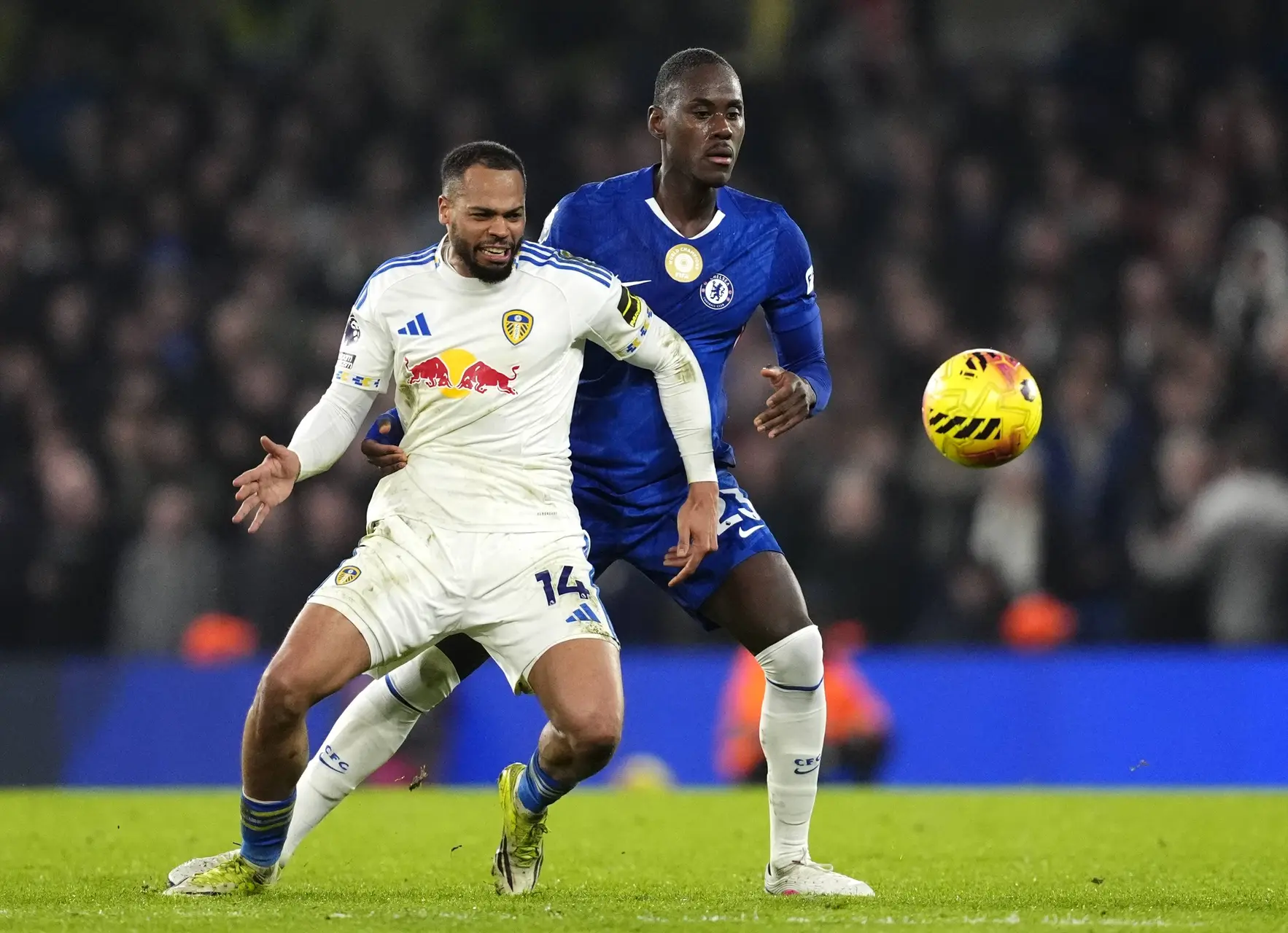 Ang : Chelsea gâche, Tottenham coule à pic