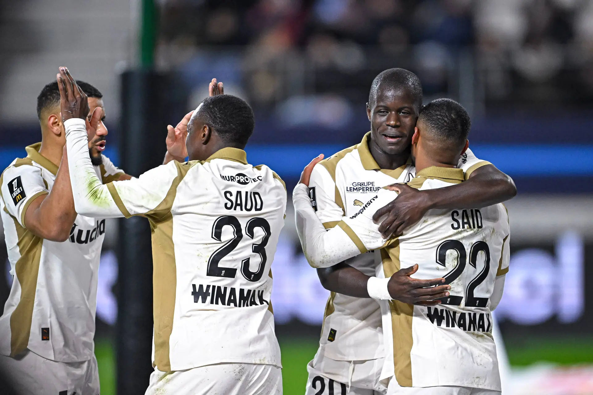 Lens riposte face à la menace OM au mercato