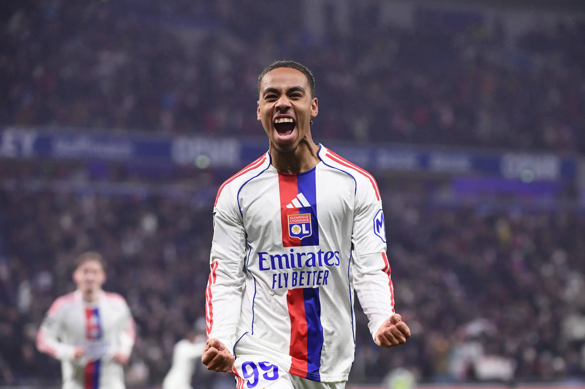 OL : Le prodige Noah Nartey choque Lyon