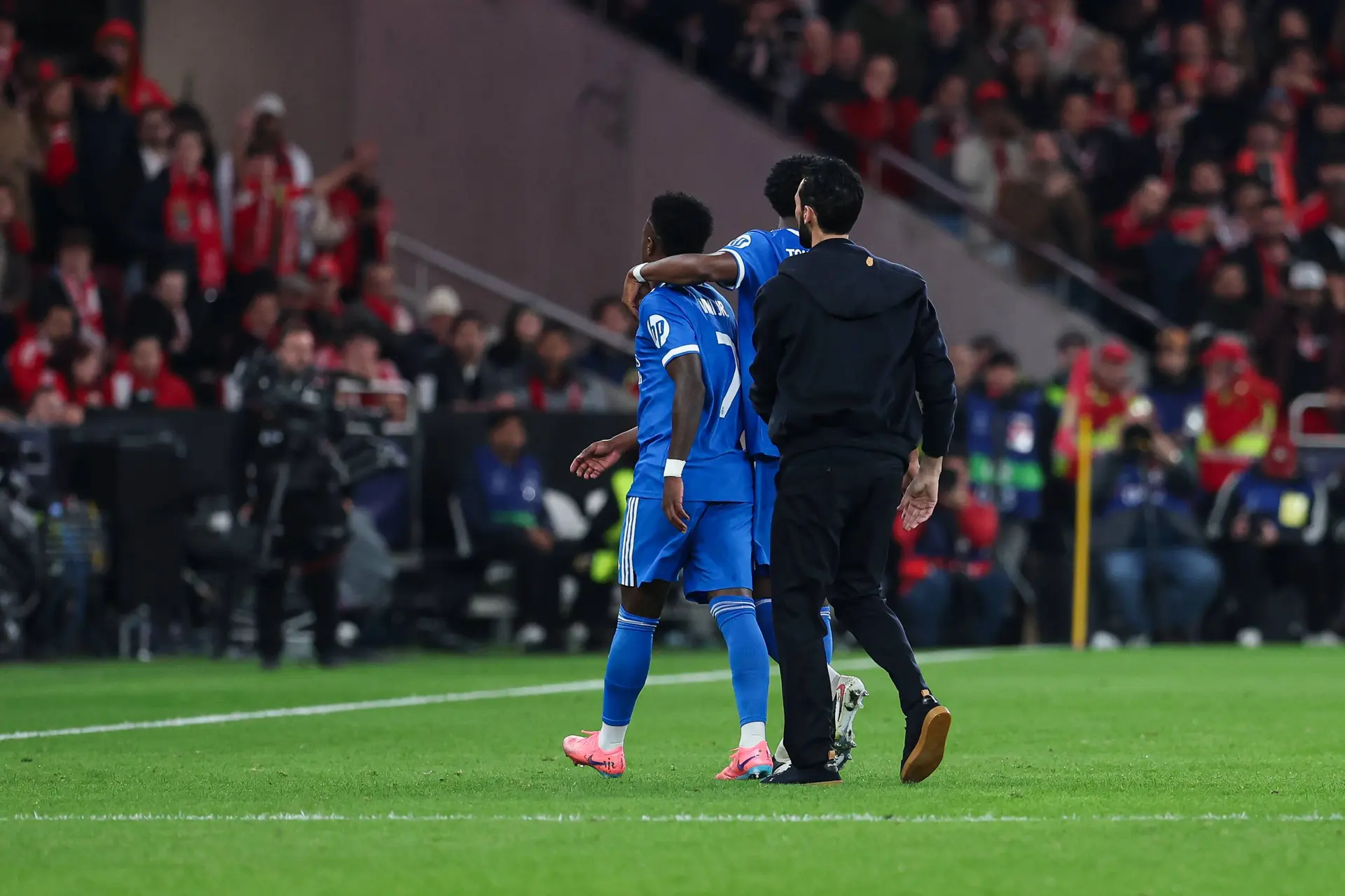 « Je serai toujours à tes côtés », la position forte d’une star de l’OL