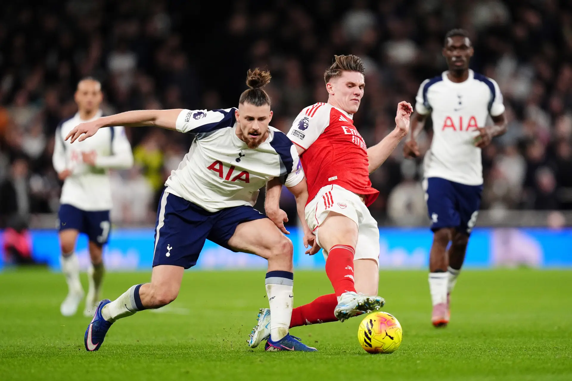 PL : Arsenal lamine Tottenham dans le derby