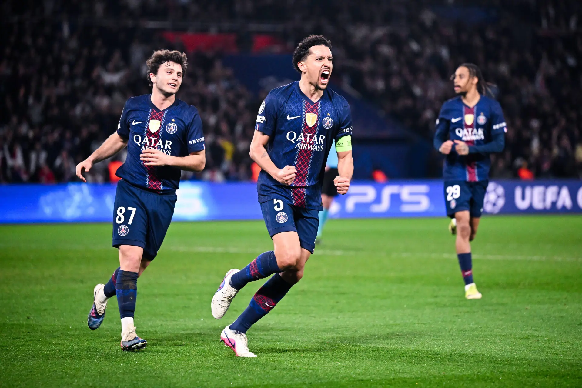 PSG : Trois géants arrivent avec 160 ME à Paris