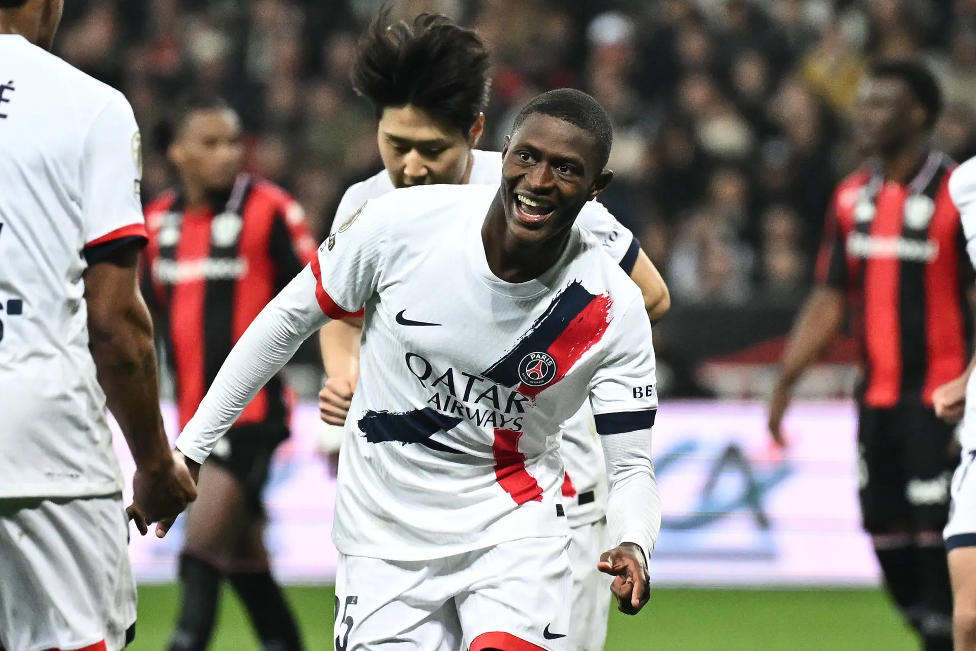 L1 : L'équipe type avec Thauvin et Nuno Mendes