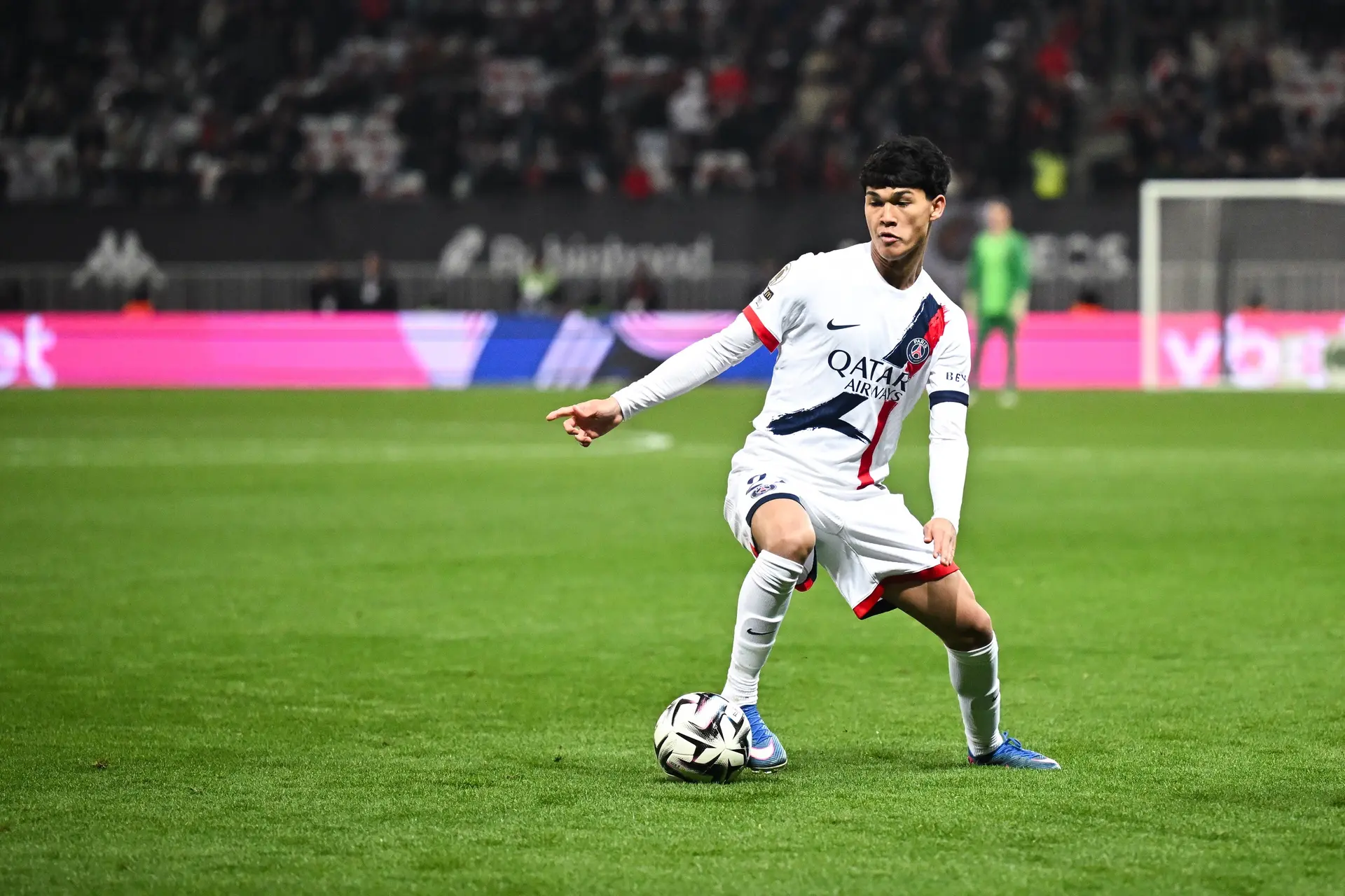 PSG : Un faux compte Dro Fernandez énerve déjà le Barça