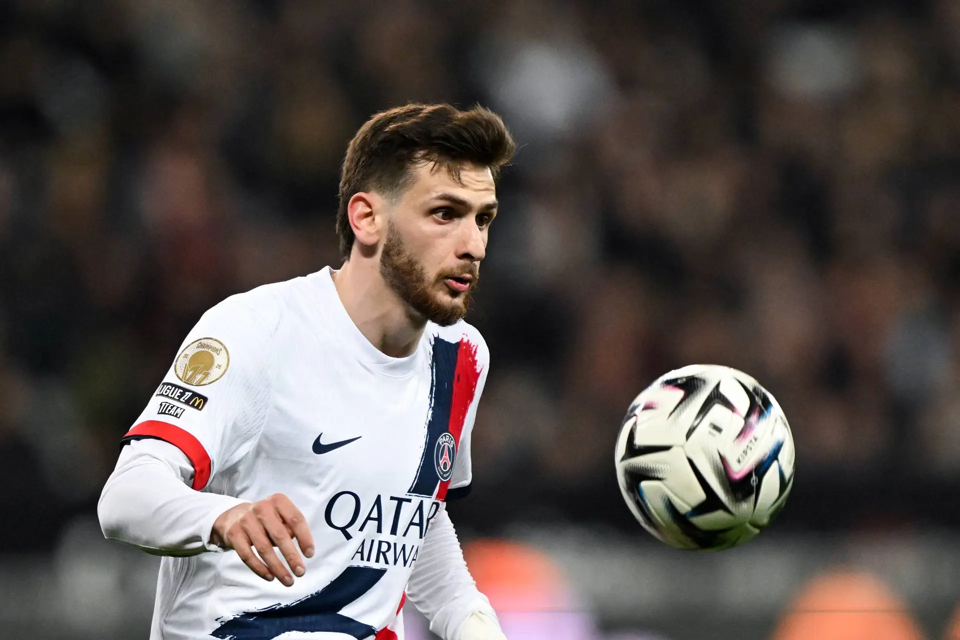 Le PSG répond aux envies d'ailleurs de Kvaratskhelia
