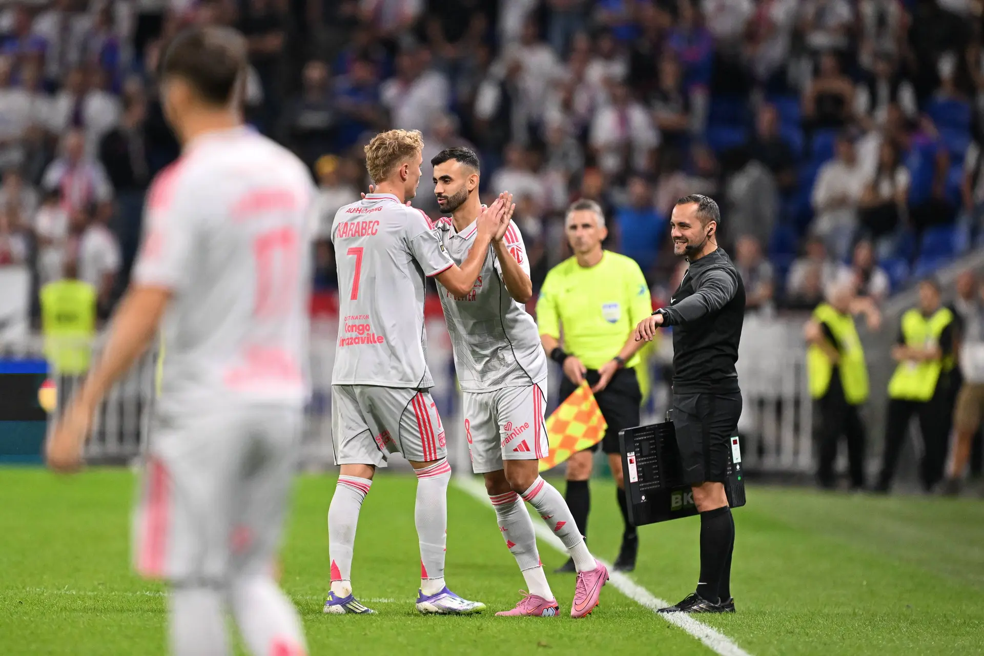 Deux ailiers de l’OL font leurs valises