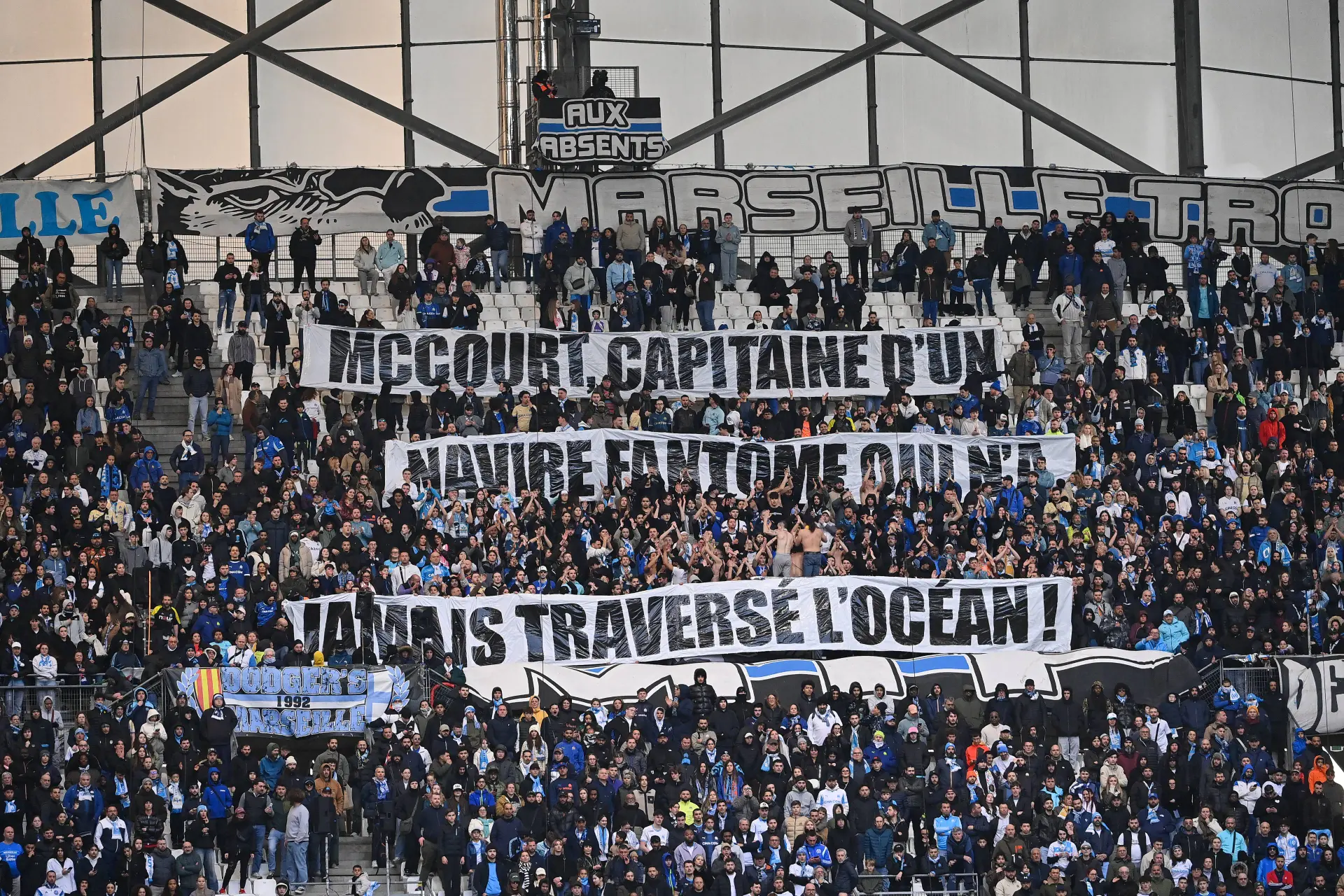 Le Vélodrome se vide, l’OM brade toutes les places