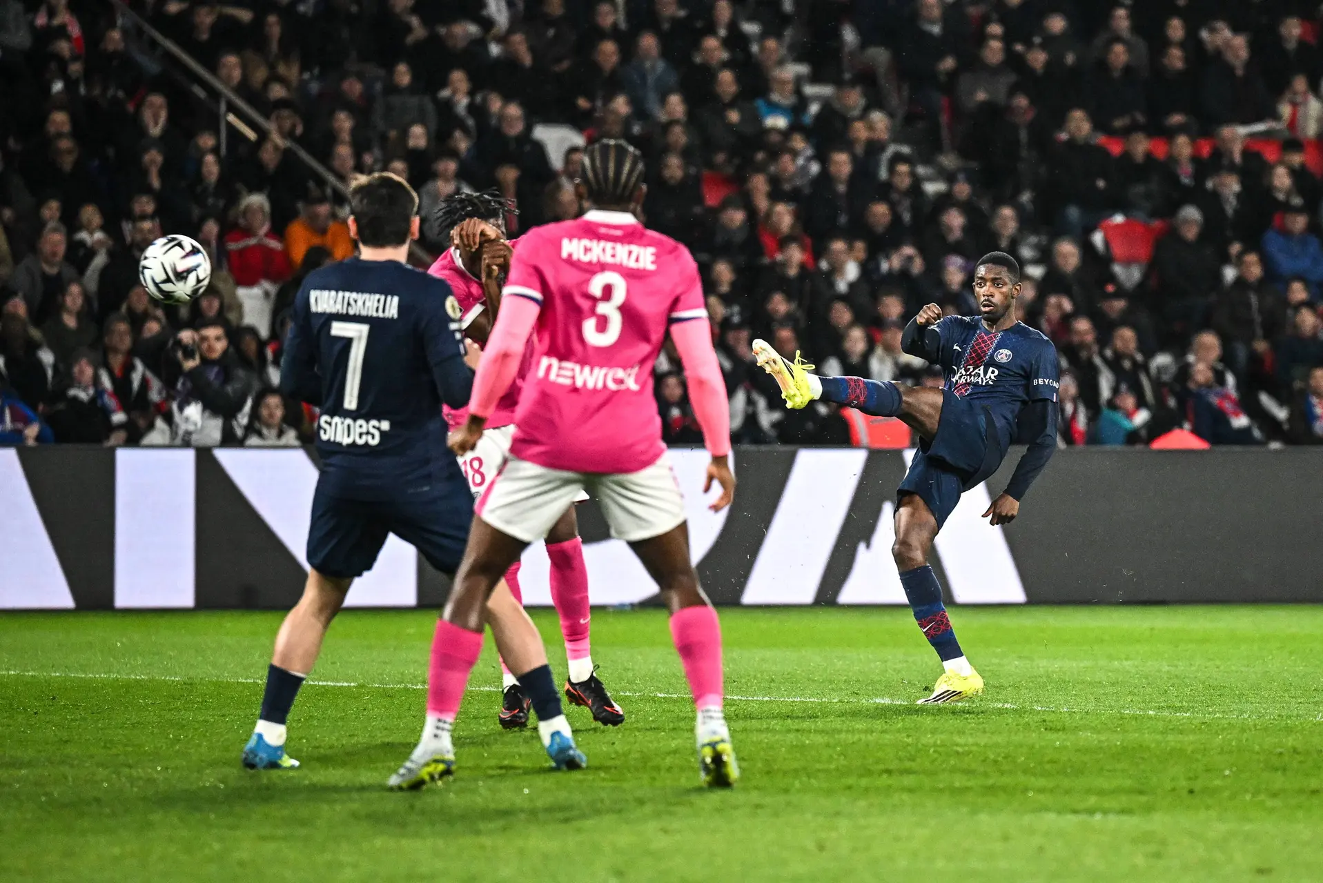 L1 : Super Dembélé se réveille, le PSG s'envole