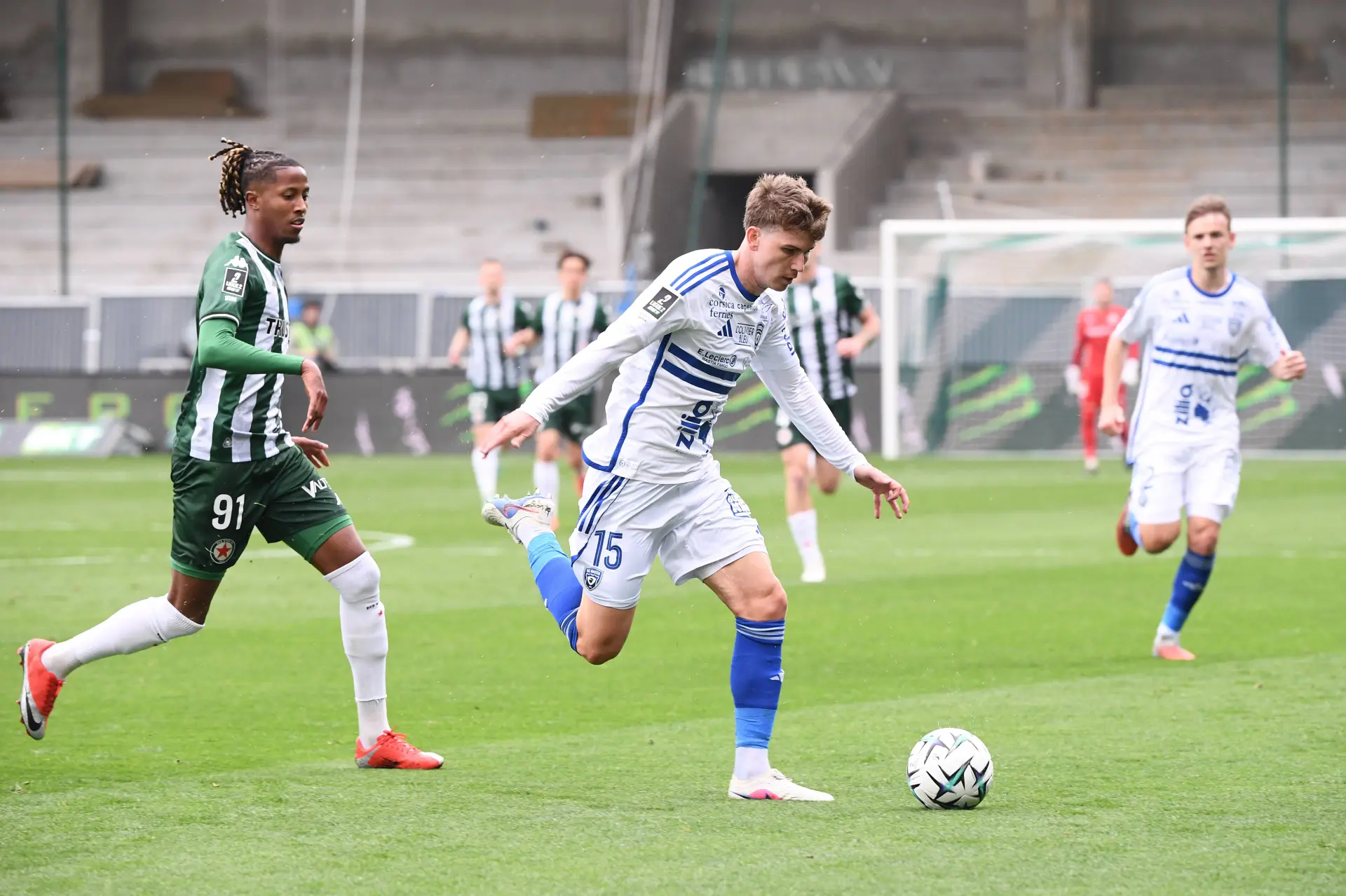 L2 : Bagarre générale à la fin de Red Star-Bastia