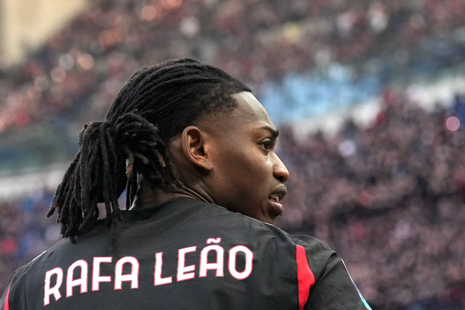 Rafael Leao au PSG, Luis Campos se tient prêt
