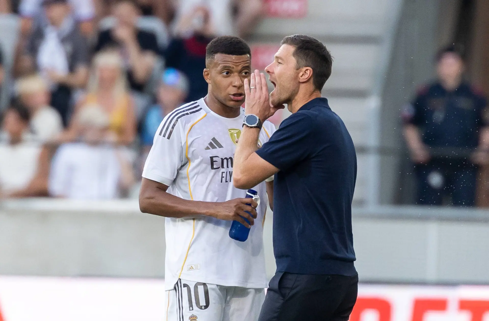 Xabi Alonso signe à Chelsea et contacte Kylian Mbappé