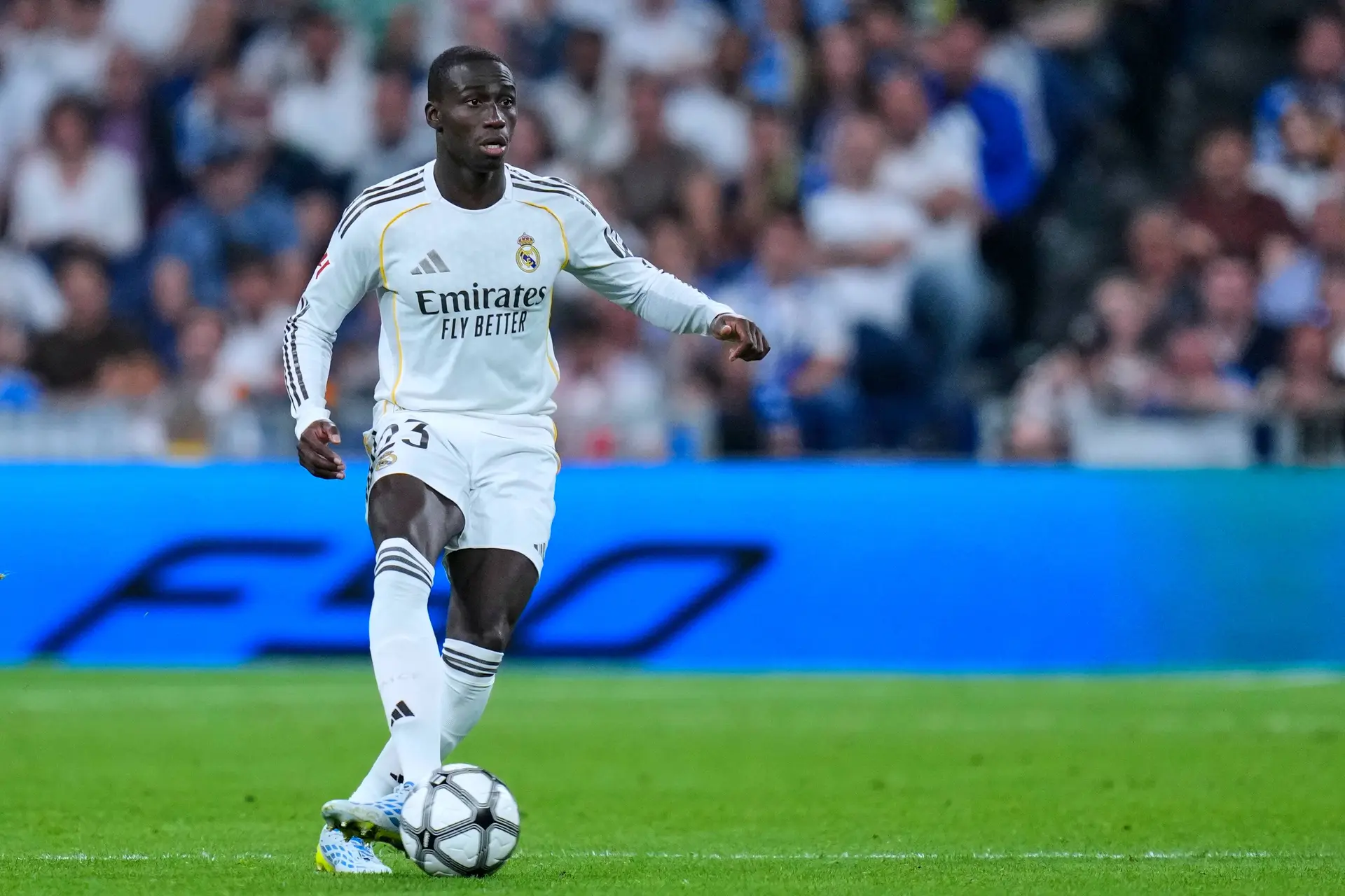 Real Madrid : Ferland Mendy risque 5 mois d'absence