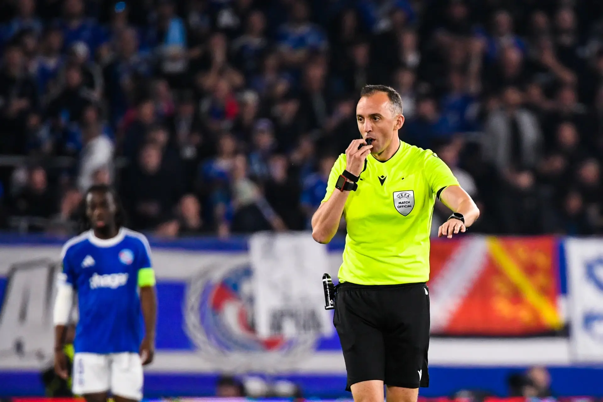 L'arbitre de Bayern-PSG fait paniquer tout le monde