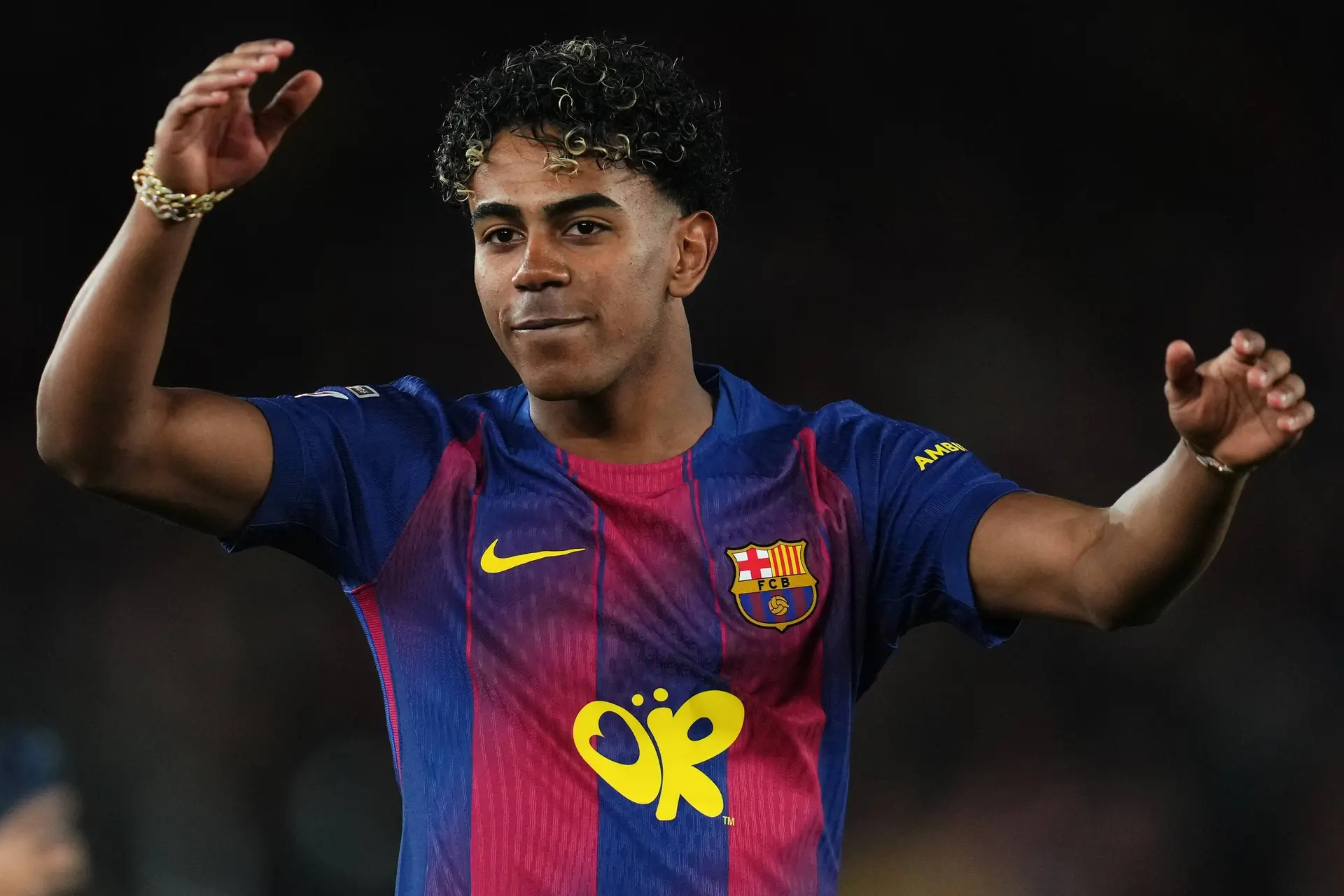 Elle signe pour un match et rapporte 25 ME au Barça