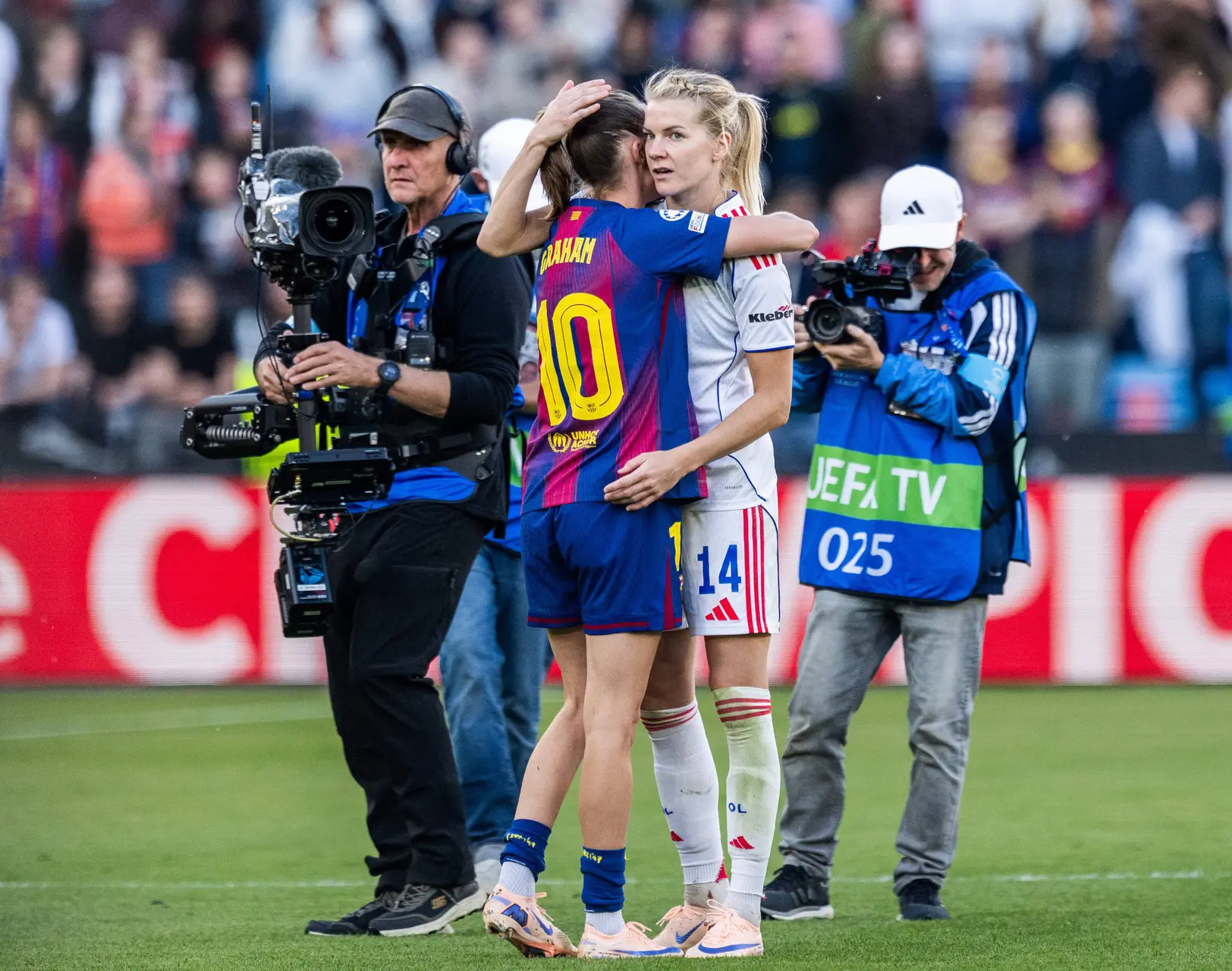 OL : Traceur, cambriolage et défaite, le terrible week-end d’Hegerberg
