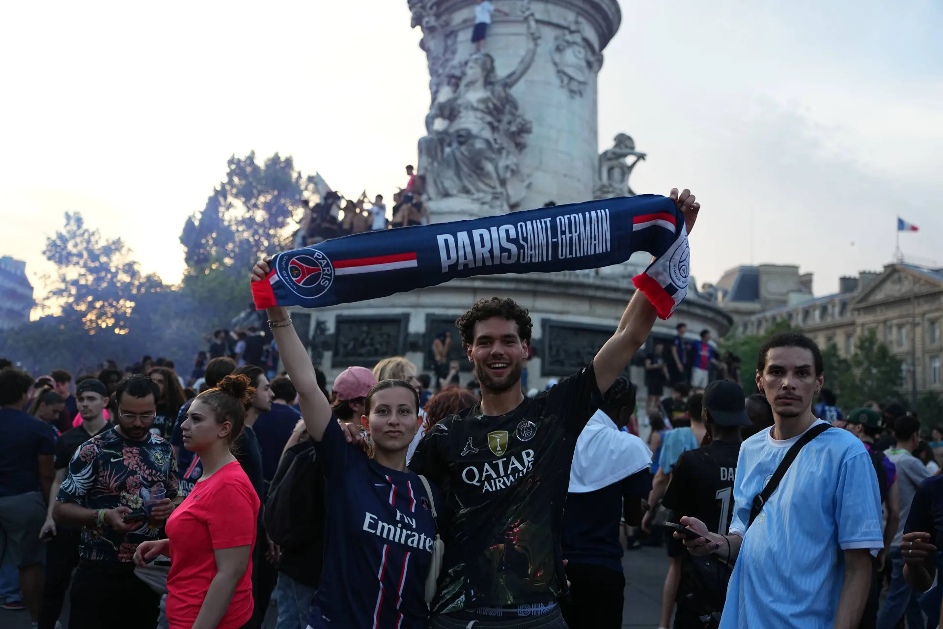 Le PSG appelle ses supporters au calme