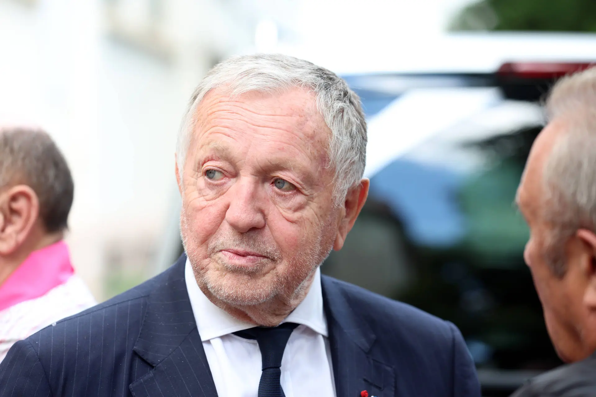 OL : 10 ME s’envolent, l’oubli d’Aulas fait mal