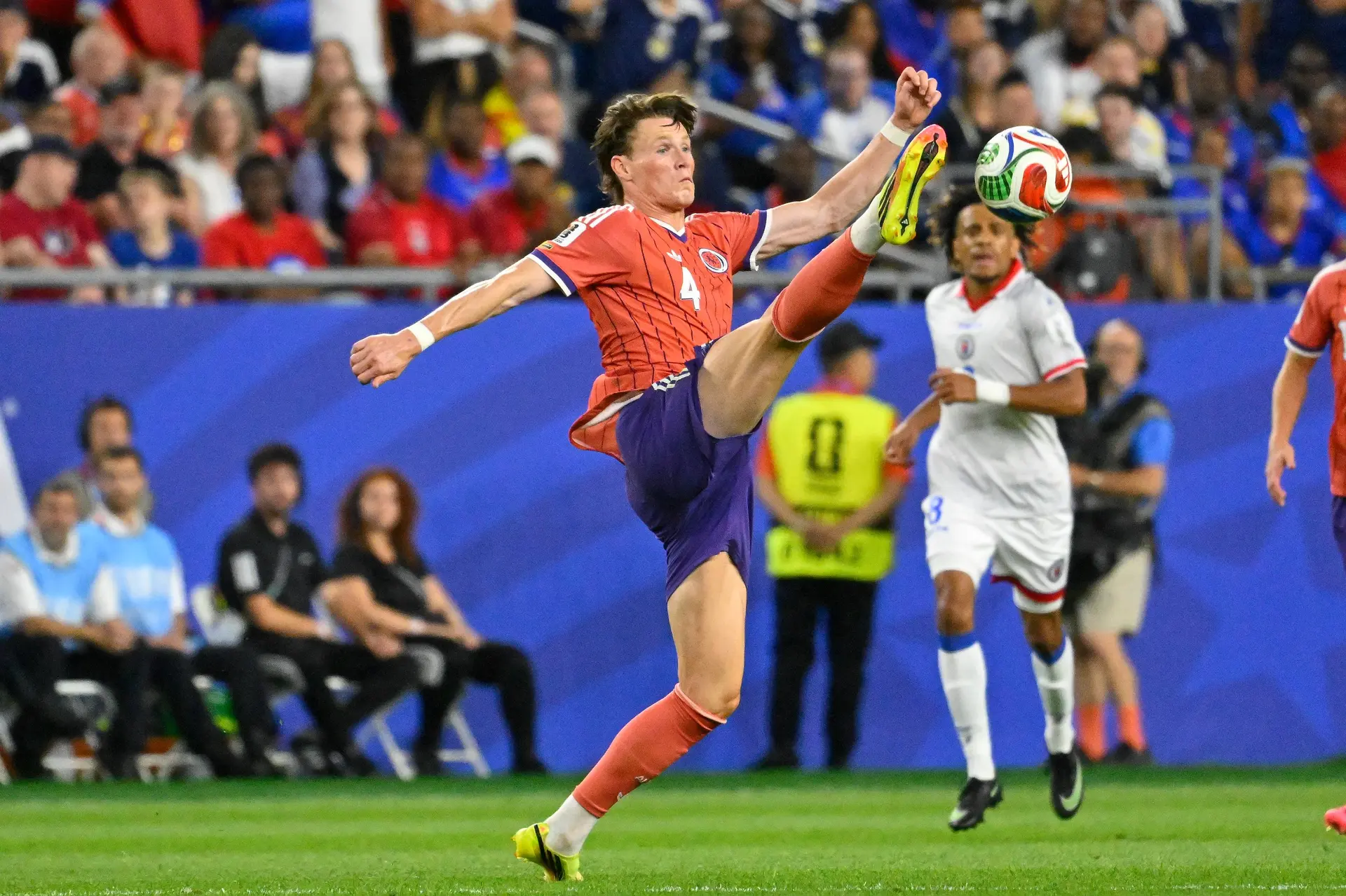 Le PSG a trouvé son milieu, c'est Scott McTominay