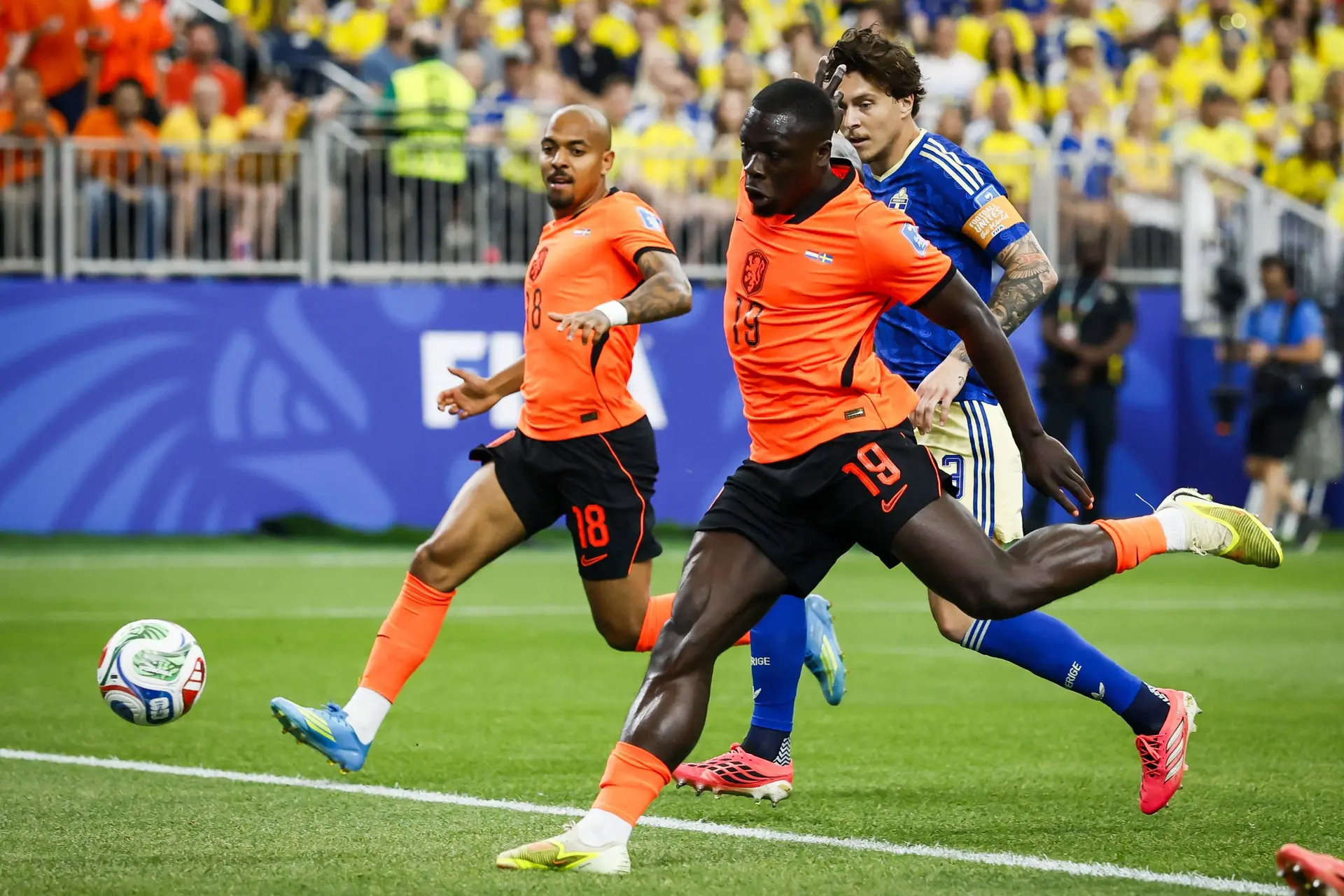 Brobbey ICONSPORT_368674_0131