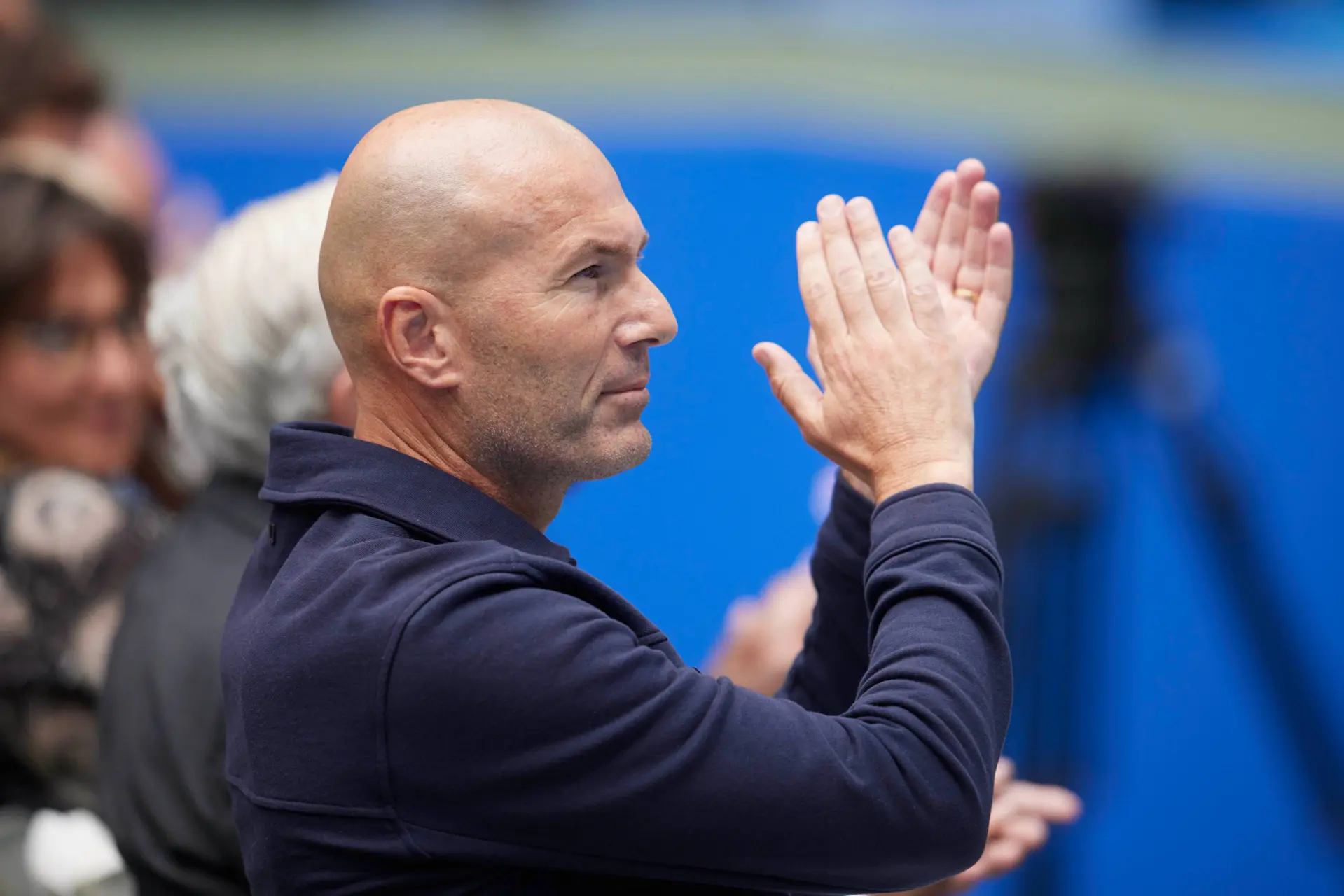 Zidane choisit la France pour l'argent, c’est l’indignation
