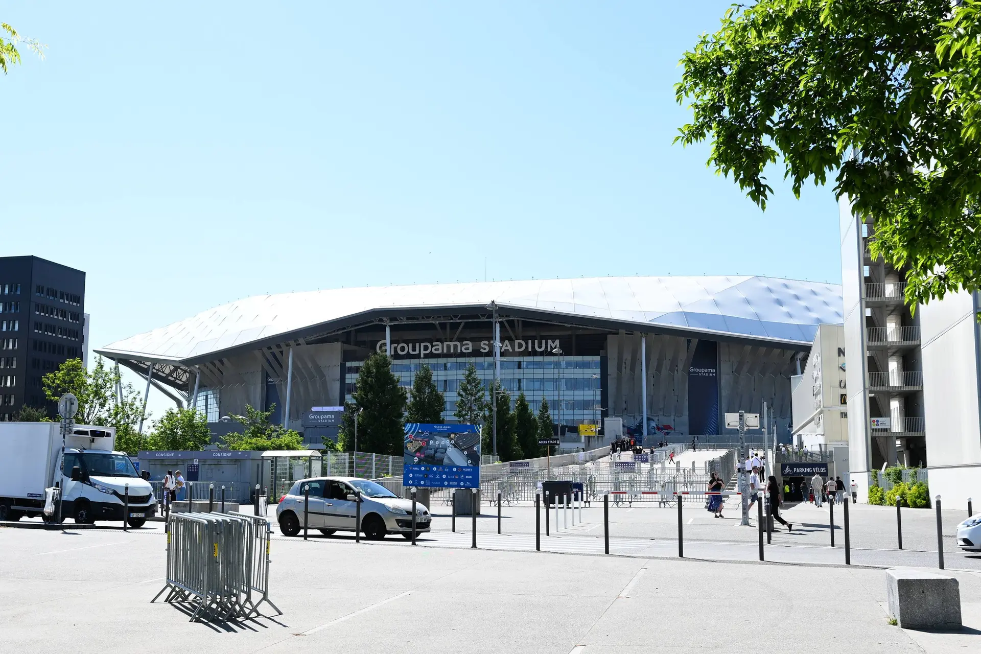Le parking-gate enflamme l'OL, Aulas se fait secouer