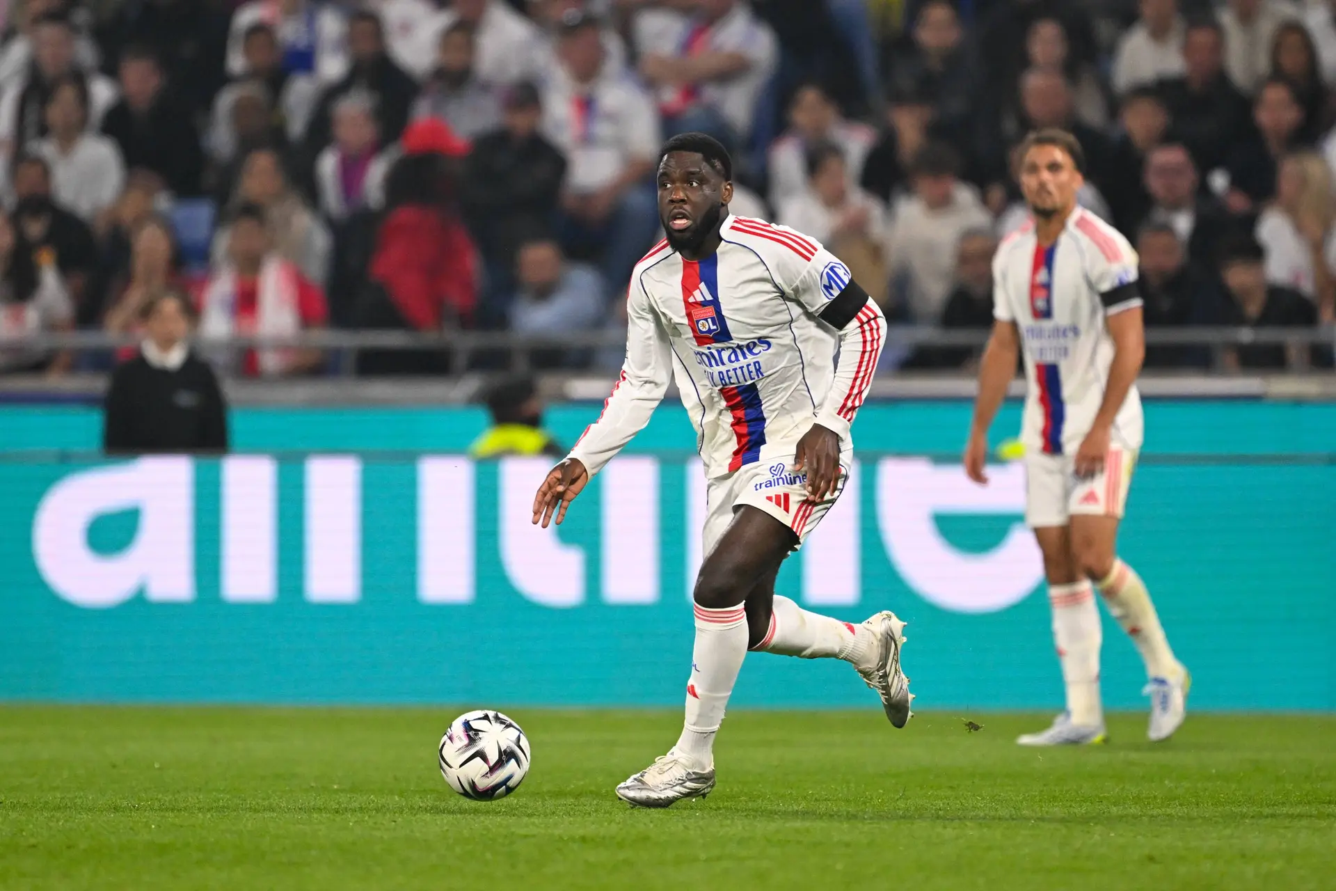 OL : Une offre se prépare pour Mangala, elle ne vient pas d'Italie