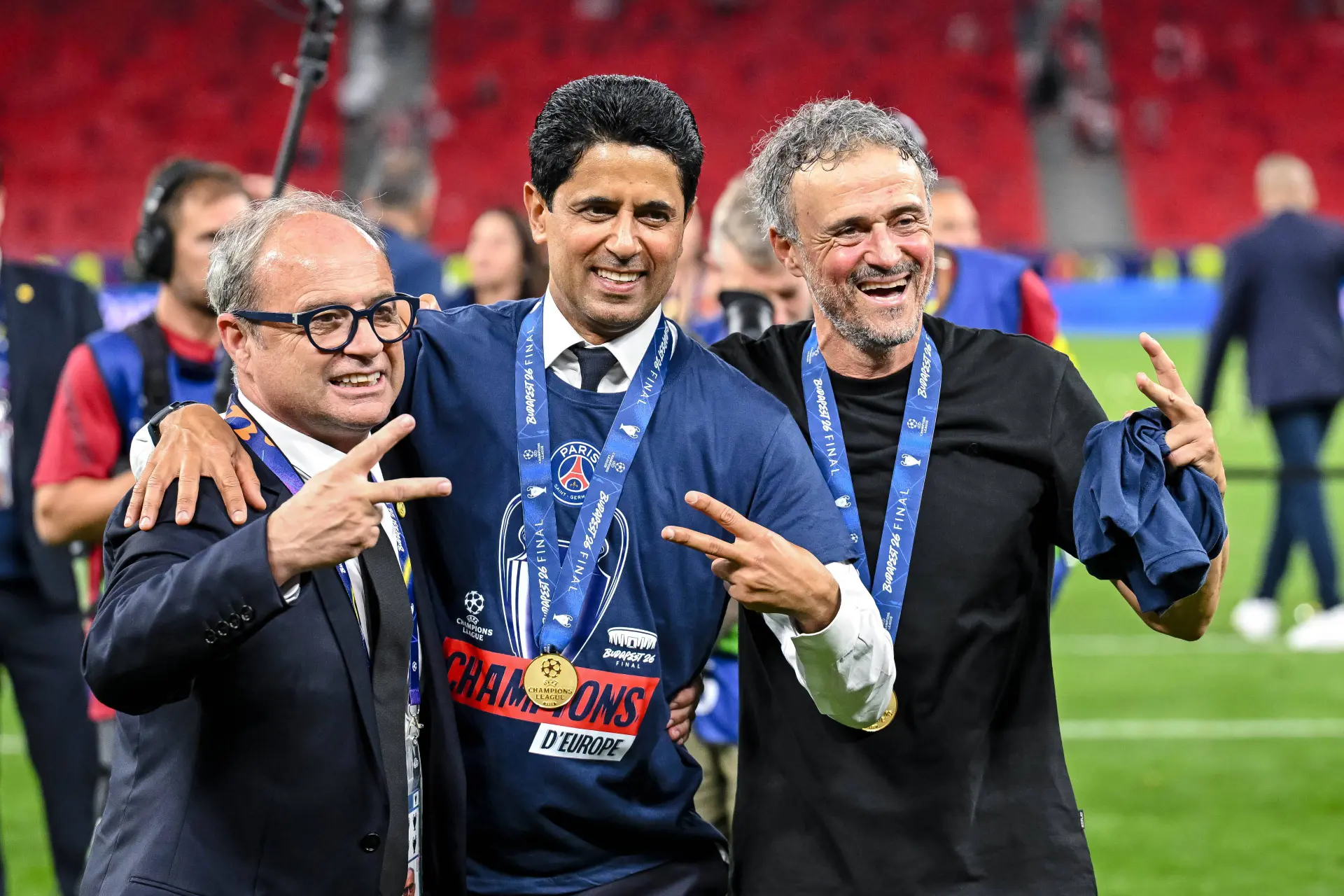 Le PSG boucle un transfert secret, les Bleus hallucinent