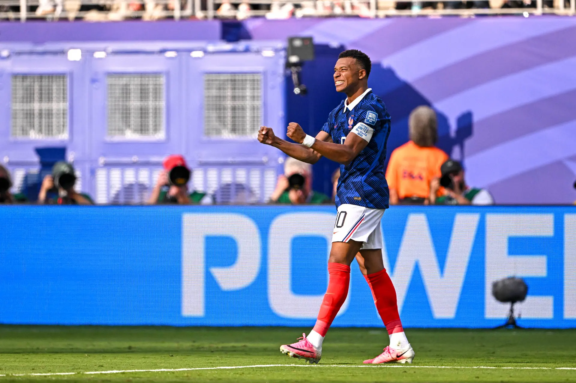 EDF : Kylian Mbappé, Walid Acherchour dit les termes