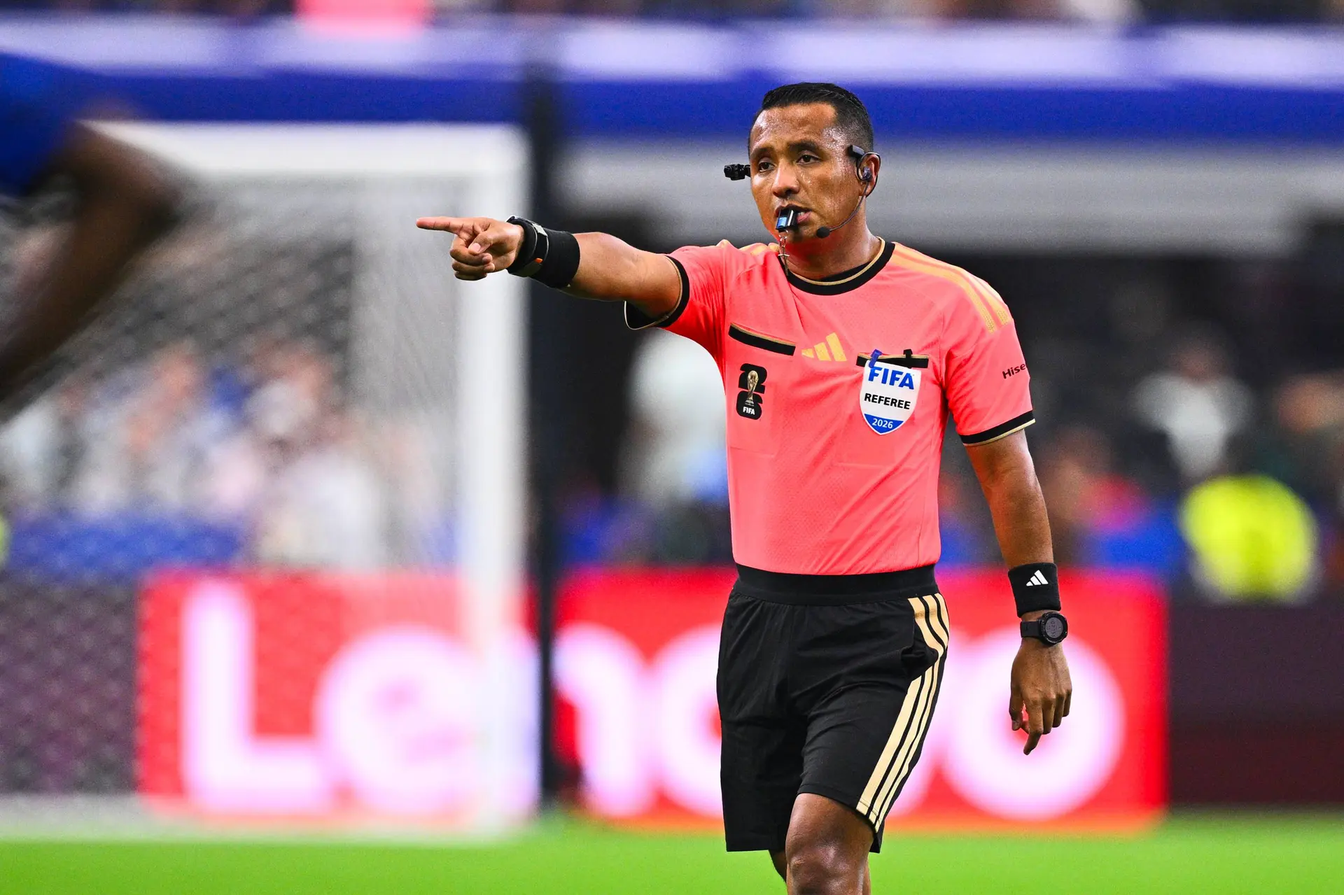 EdF : Deschamps l’a humilié, l’arbitre de France-Espagne répond