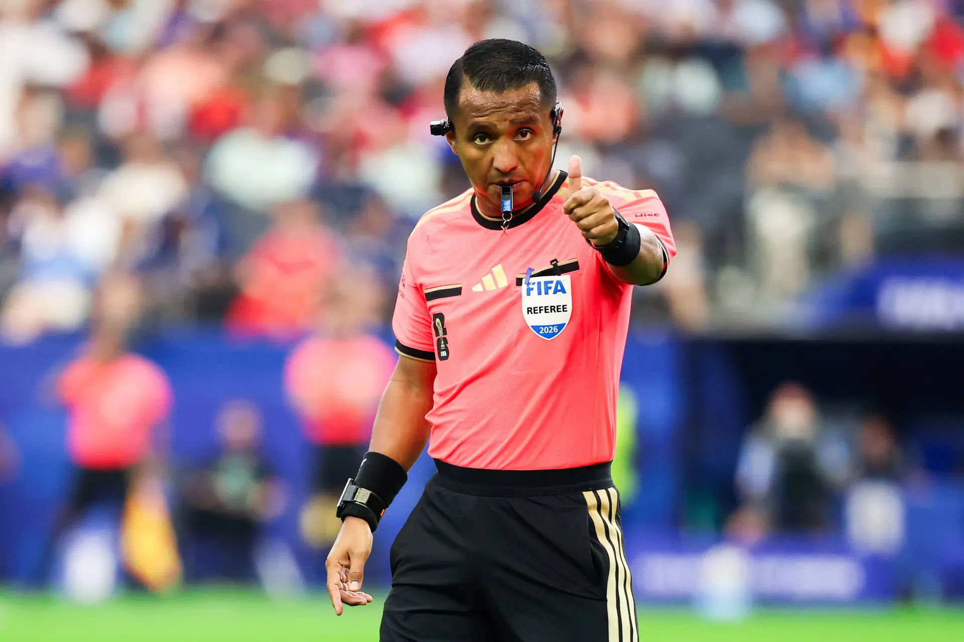 L'arbitre de France-Espagne a aidé les Bleus, c'est confirmé