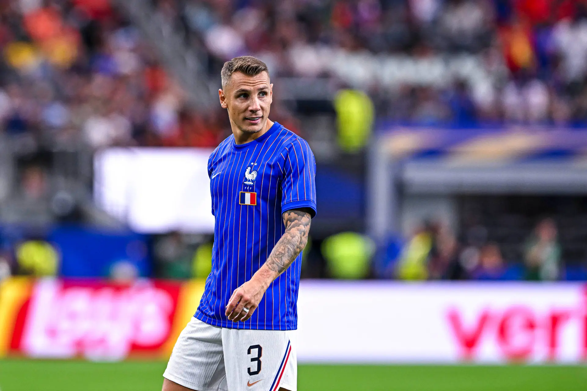 Officiel : Lucas Digne signe au PSG jusqu'en 2029
