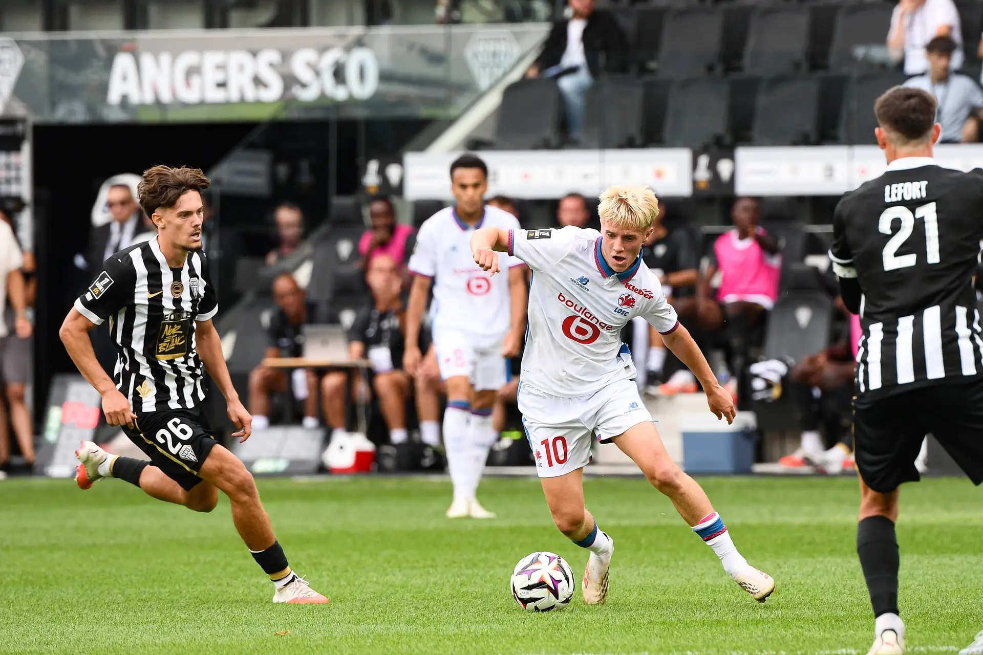 L1 : Le LOSC tout en maîtrise à Angers