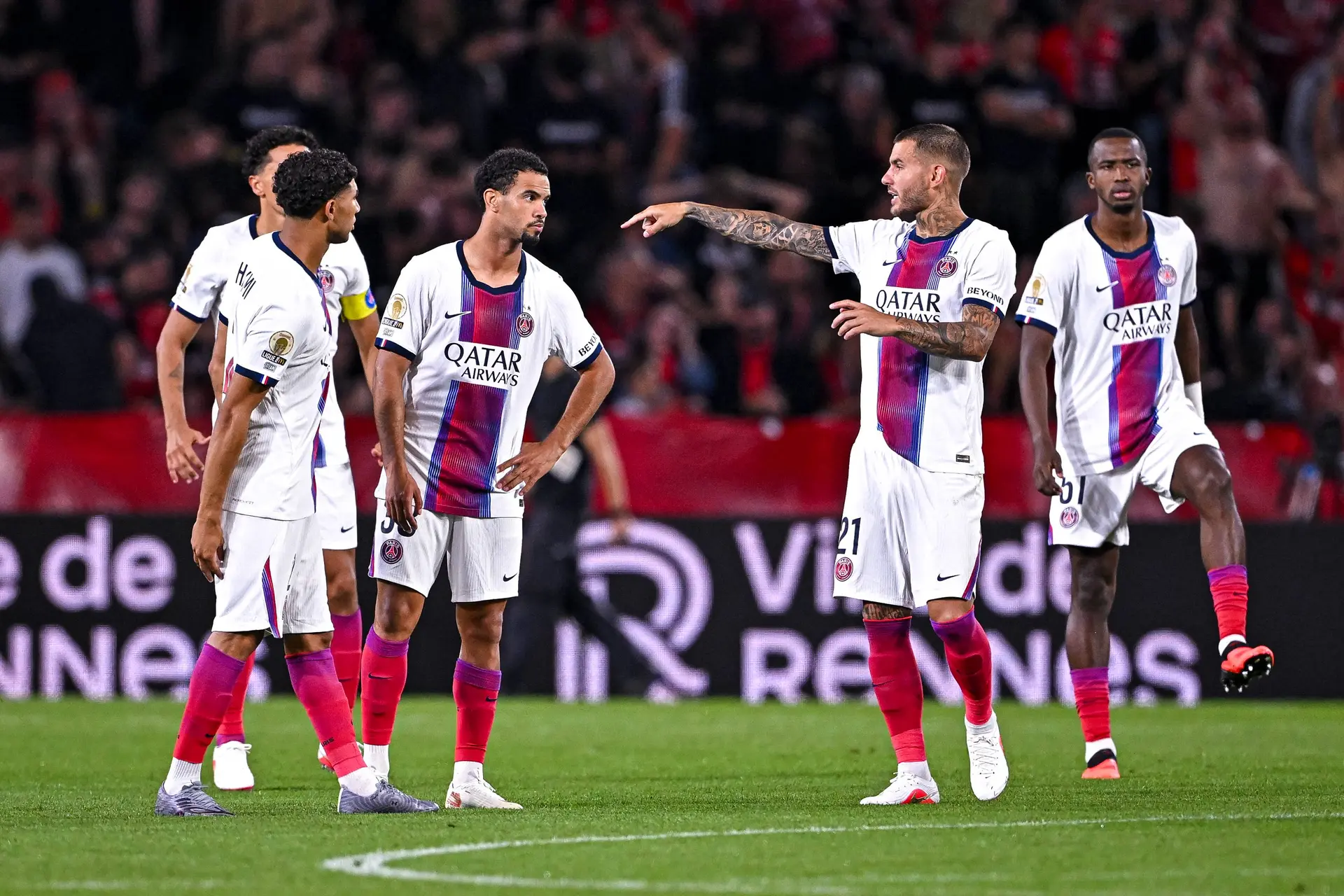 PSG : Pierre Ménès fracasse la citrouille Lucas Hernandez