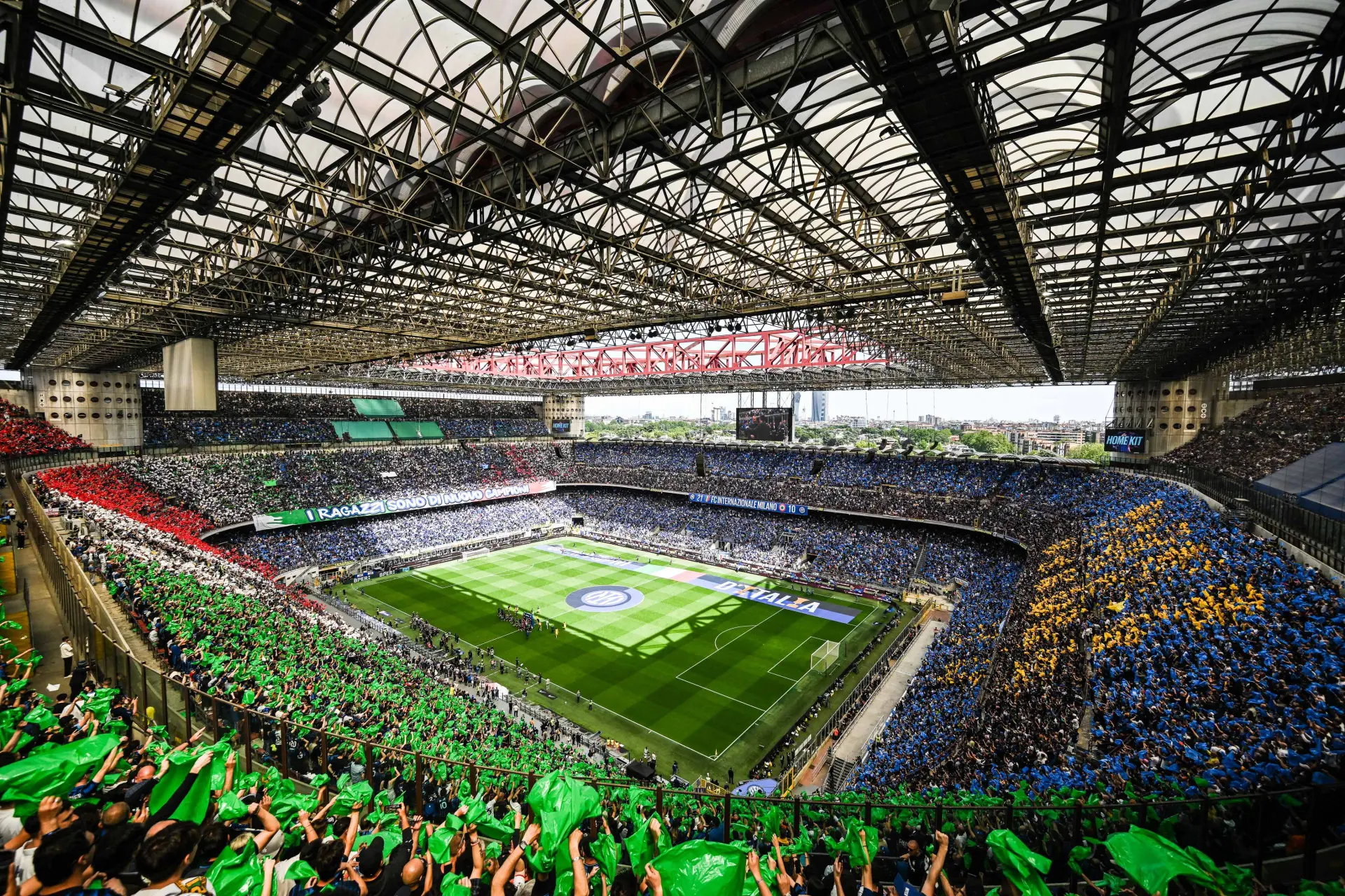 Oaktree veut acheter un club en Europe, l'OM ignoré