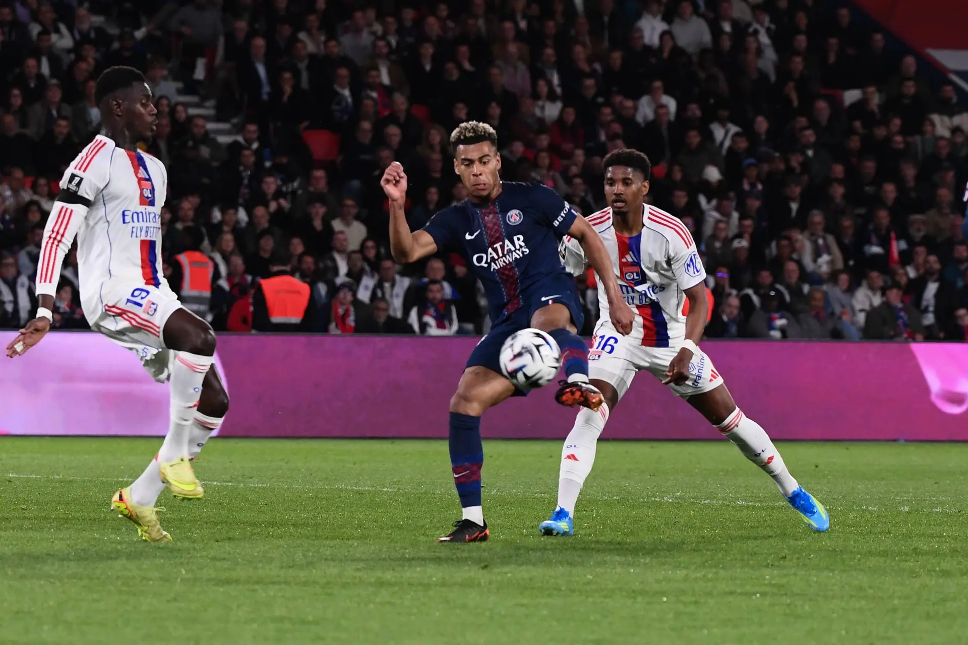 TV : PSG - OL, à quelle heure et sur quelle chaîne ?