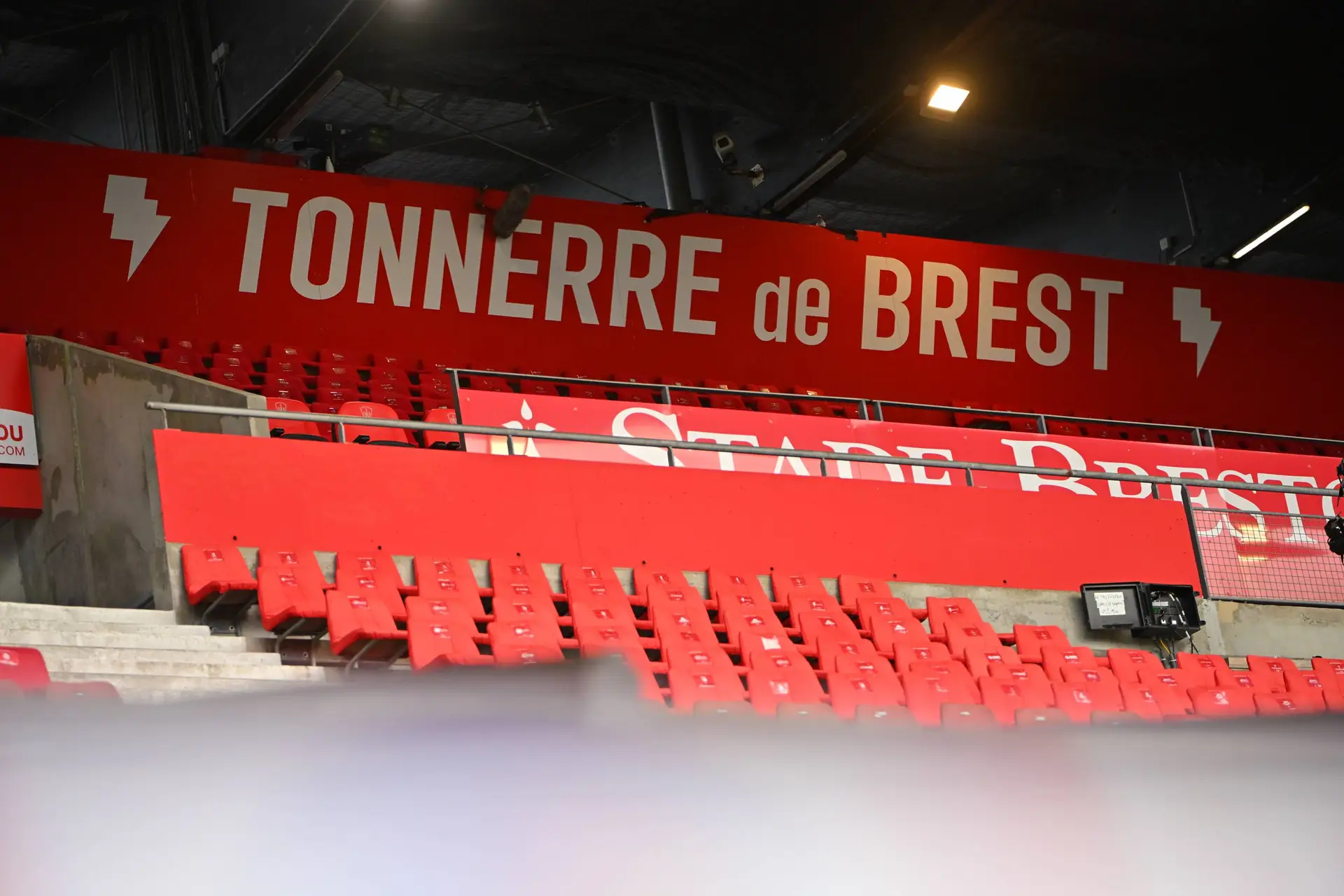 Rafales à 140 km/h, Brest-Nice est bien sûr maintenu