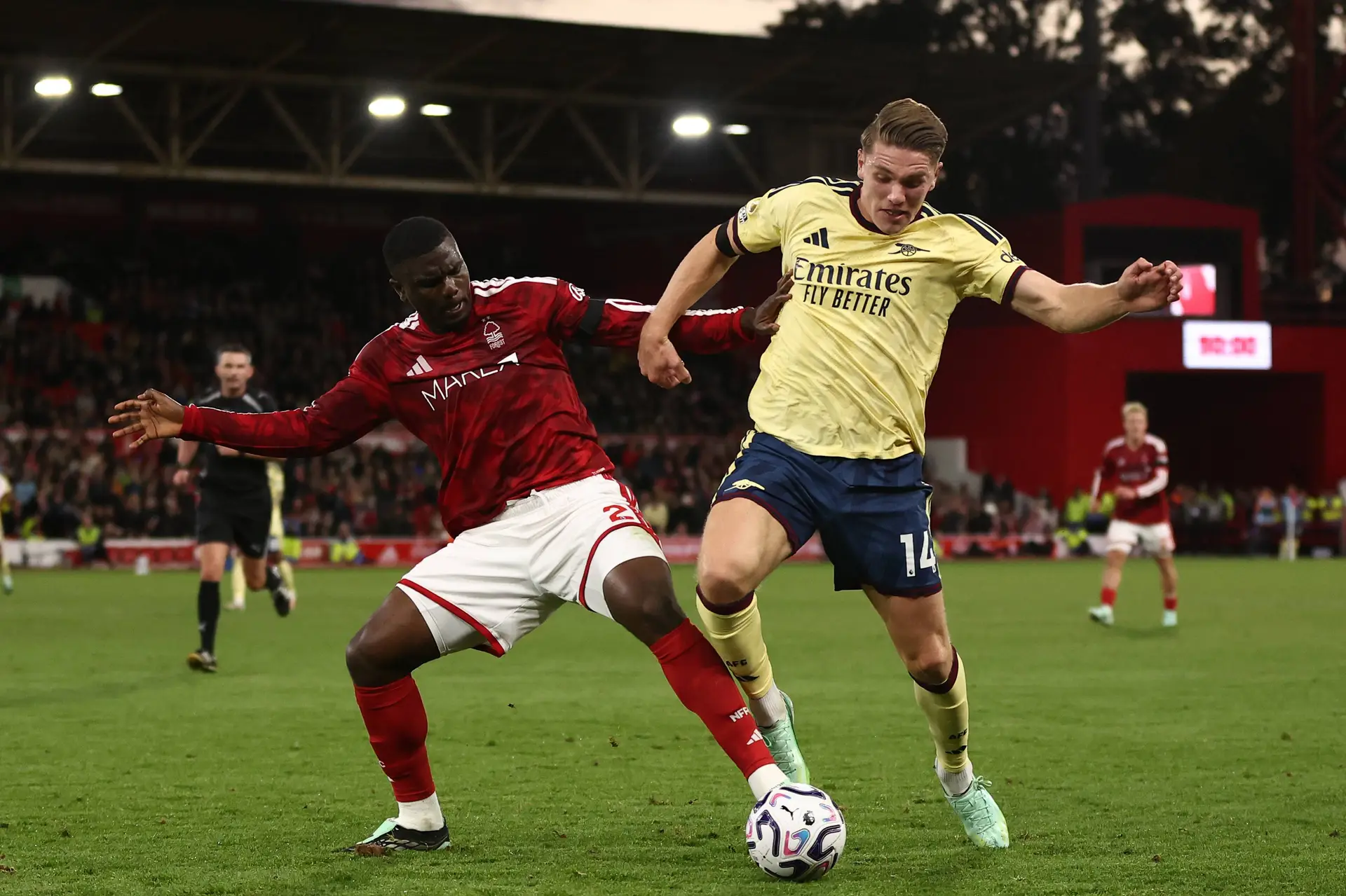 PL : Arsenal ne lâche pas City