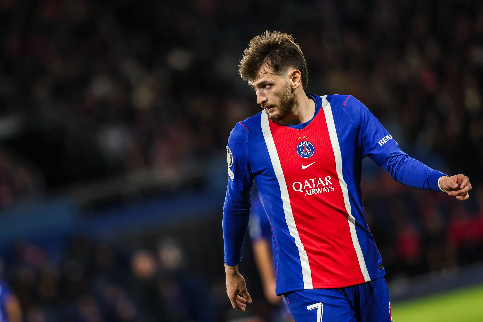 PSG : Khvicha Kvaratskhelia gravement blessé au genou ?