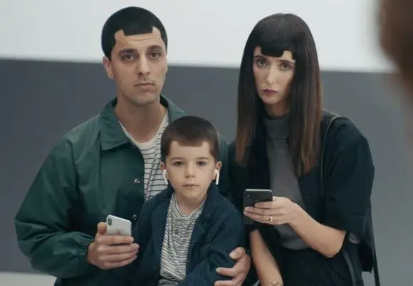 180727 samsung makes fun of the notch