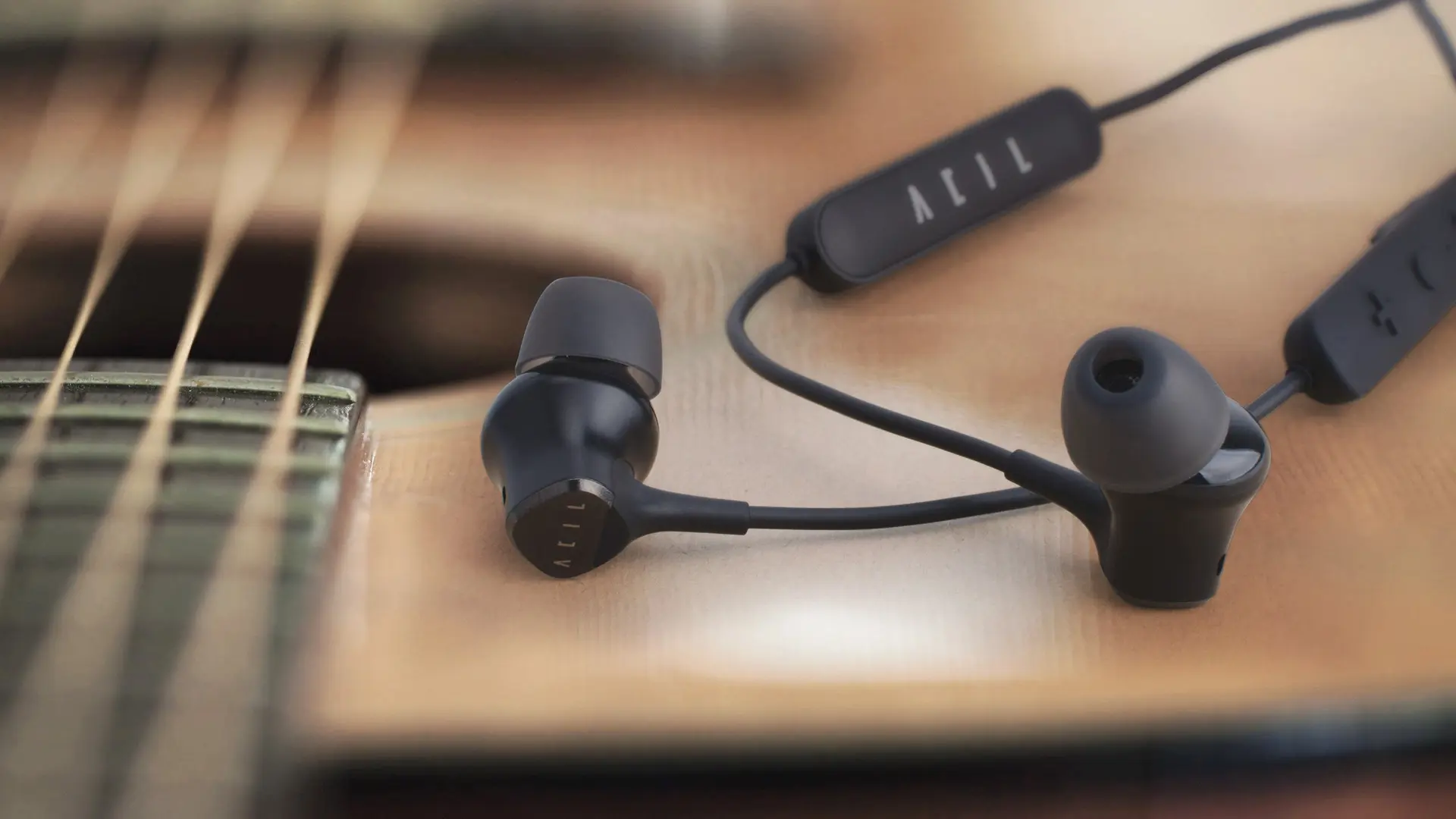 acil earbuds