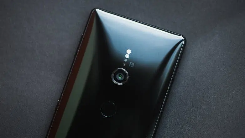 androidpit sony xperia xz2 3090 w782