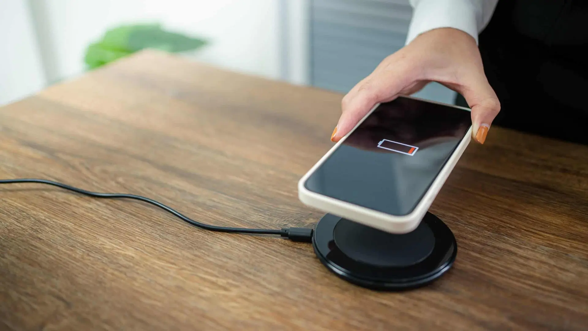 charging mobile phone battery wi